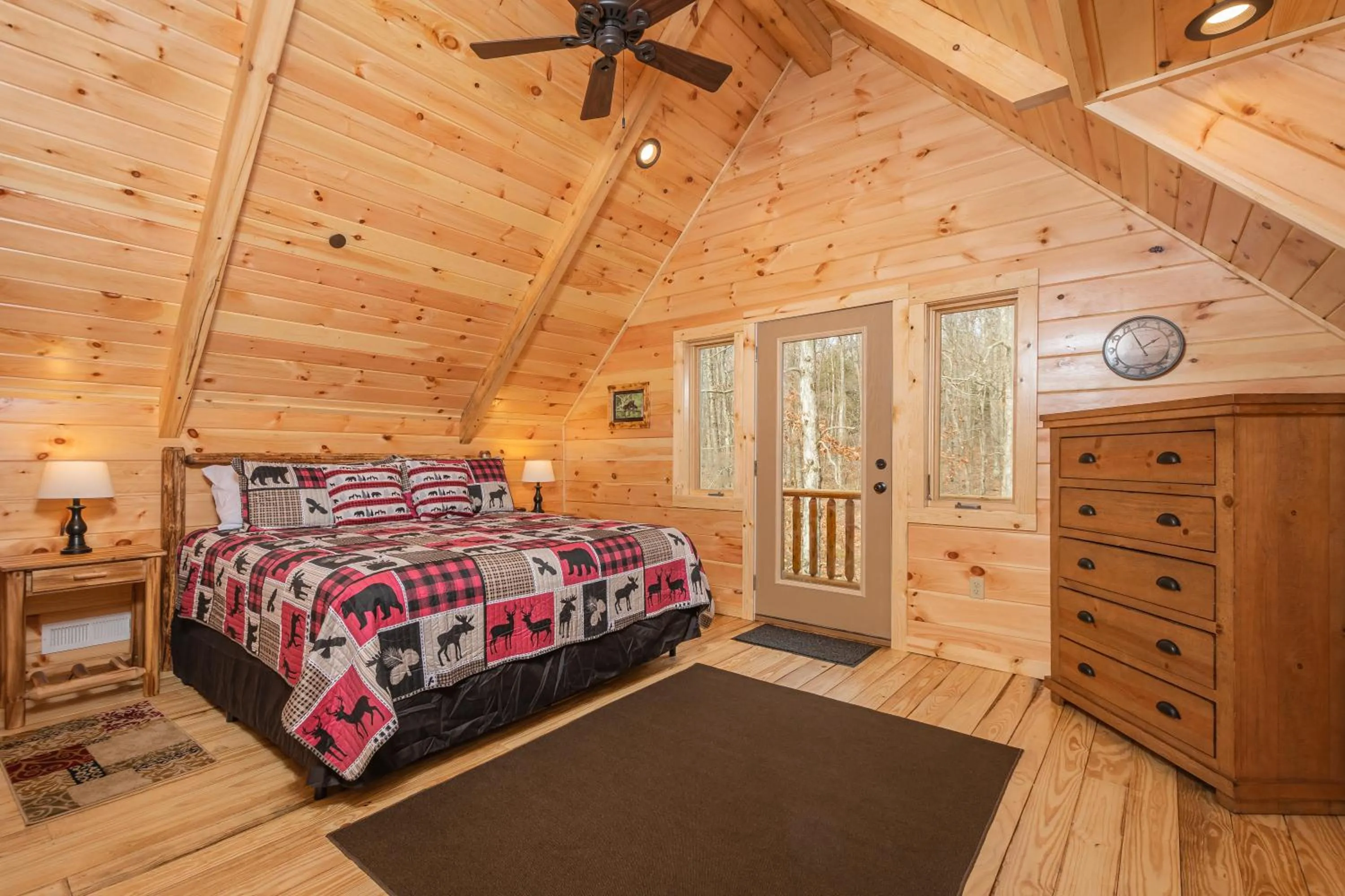 Property building, Bed in Wander Inn