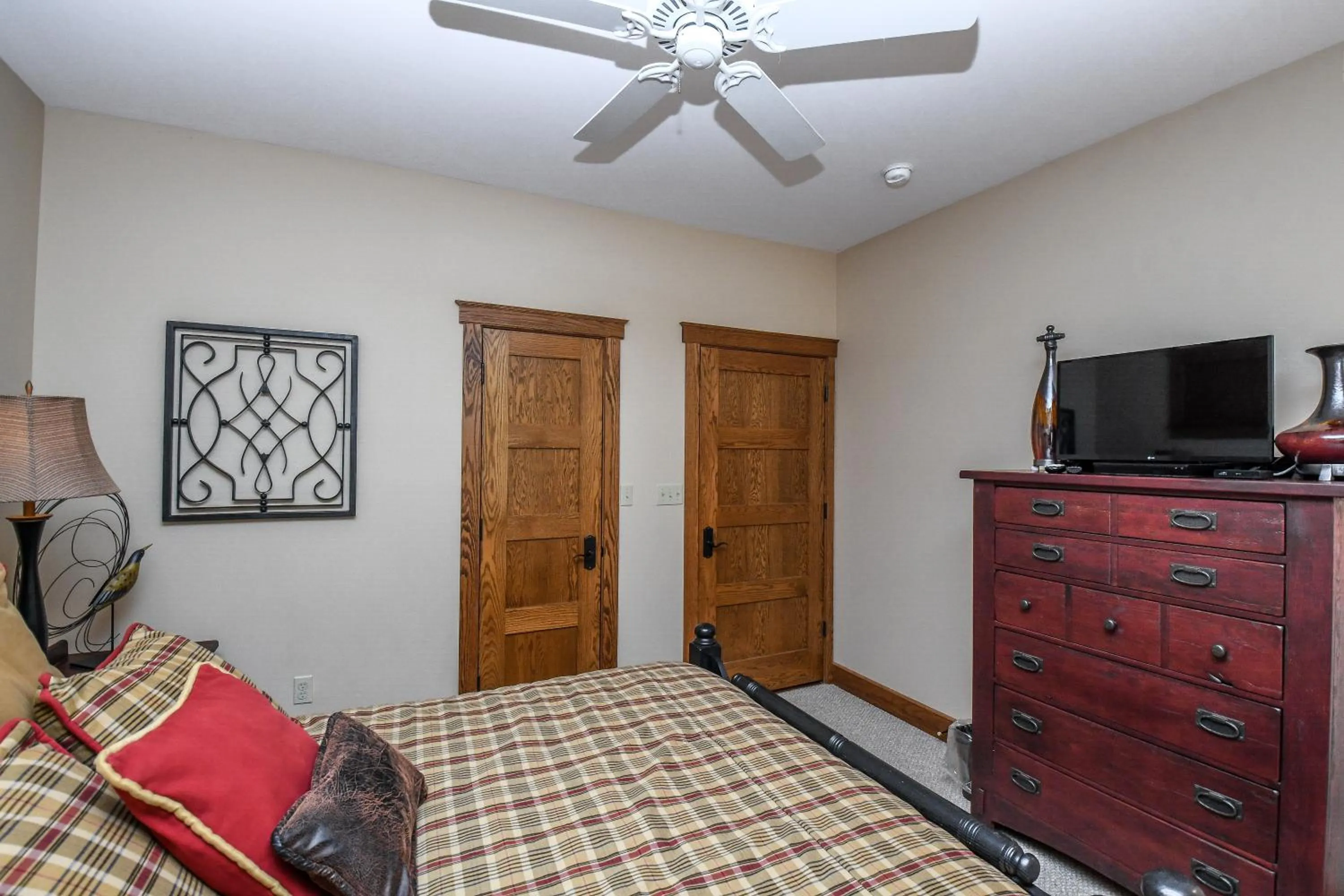 Property building, Bed in Some Kind of Wonderful