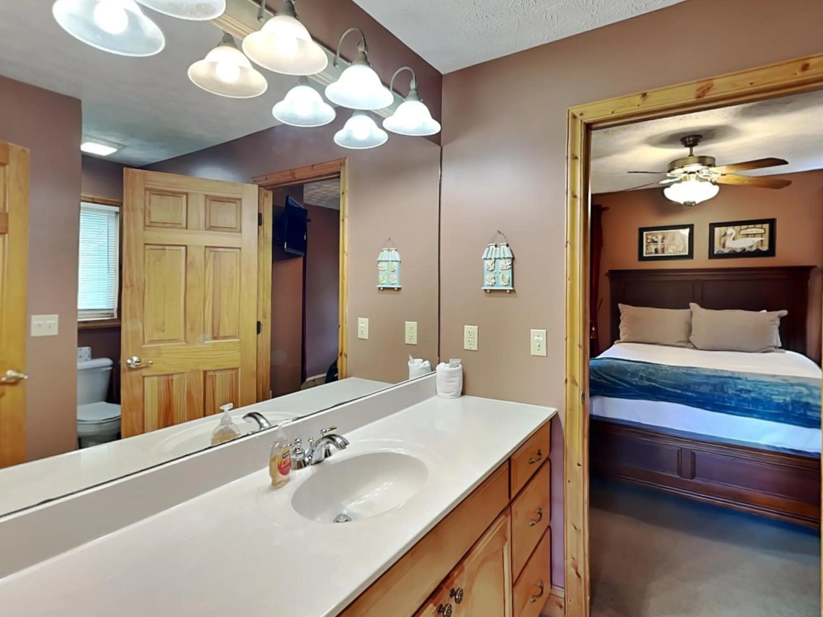 Bed in Celebration at Deep Creek