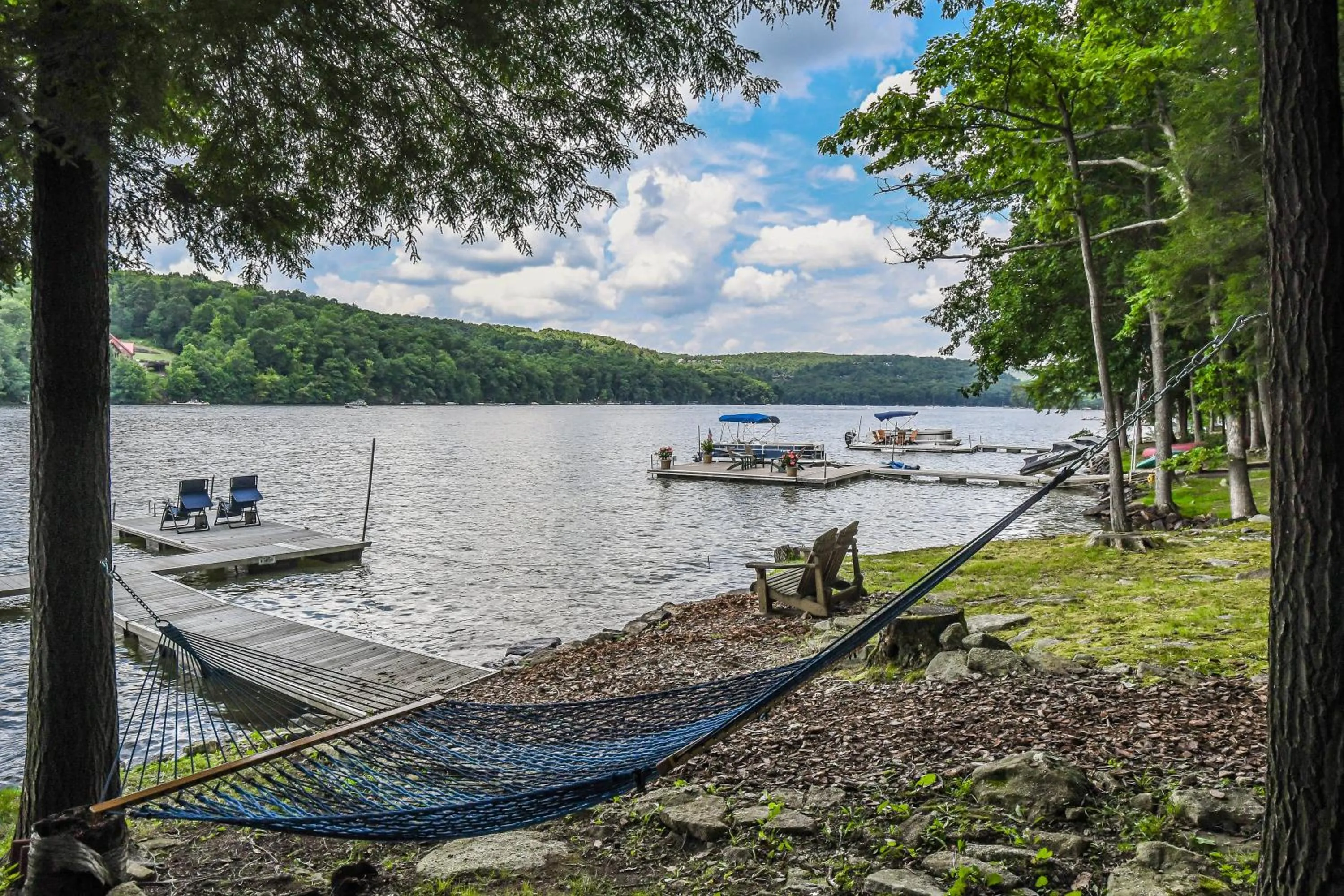 Property building in Bearfoot Lodge
