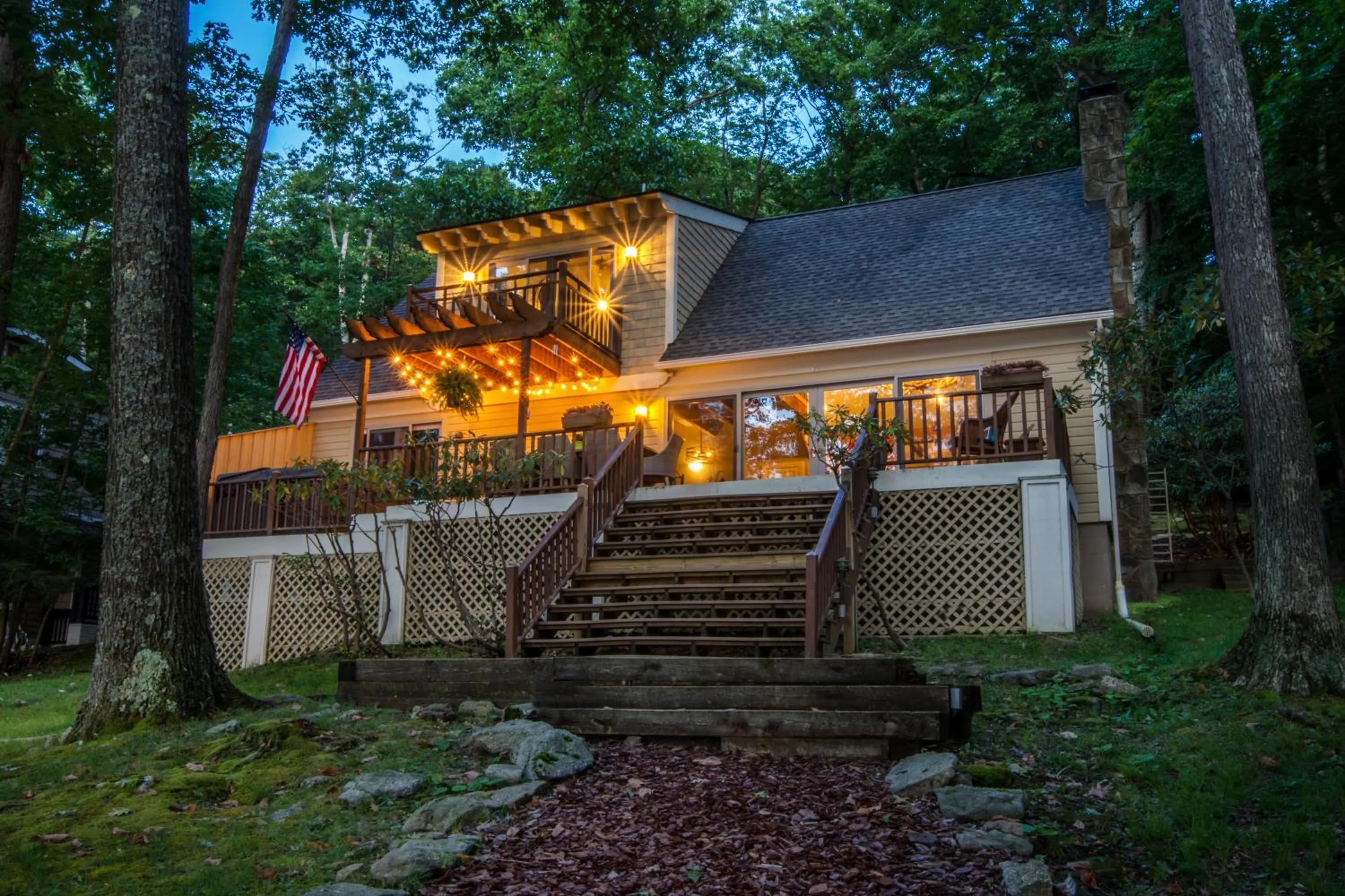 Property building in Bearfoot Lodge