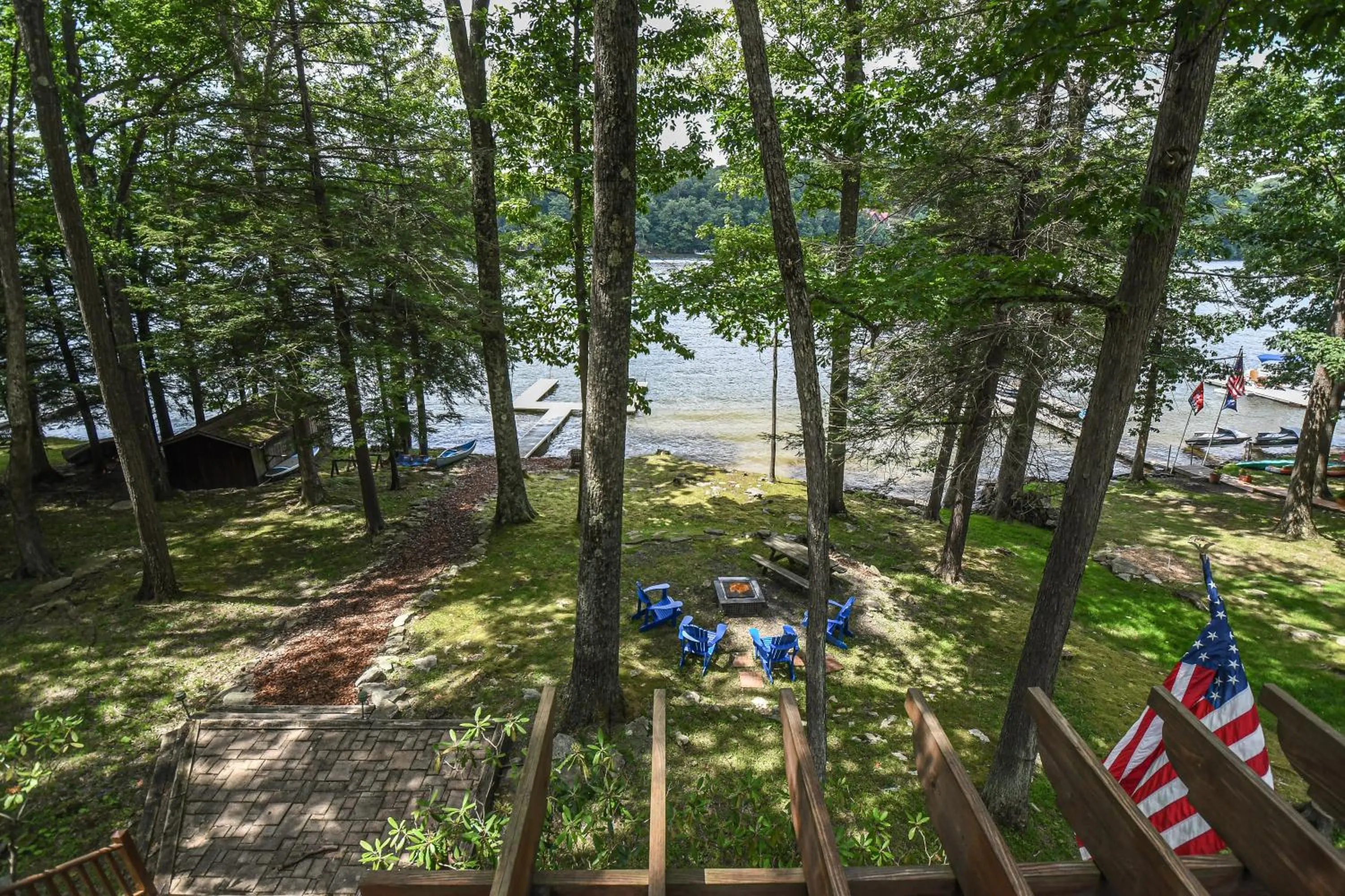 Property building in Bearfoot Lodge