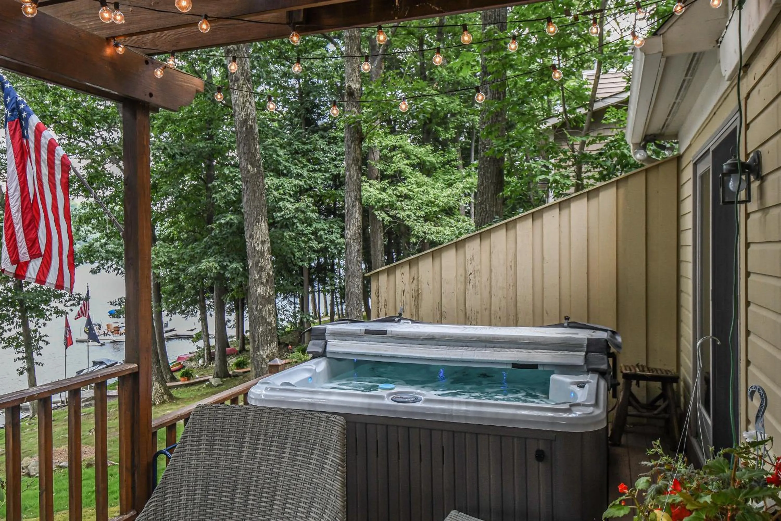 Property building in Bearfoot Lodge