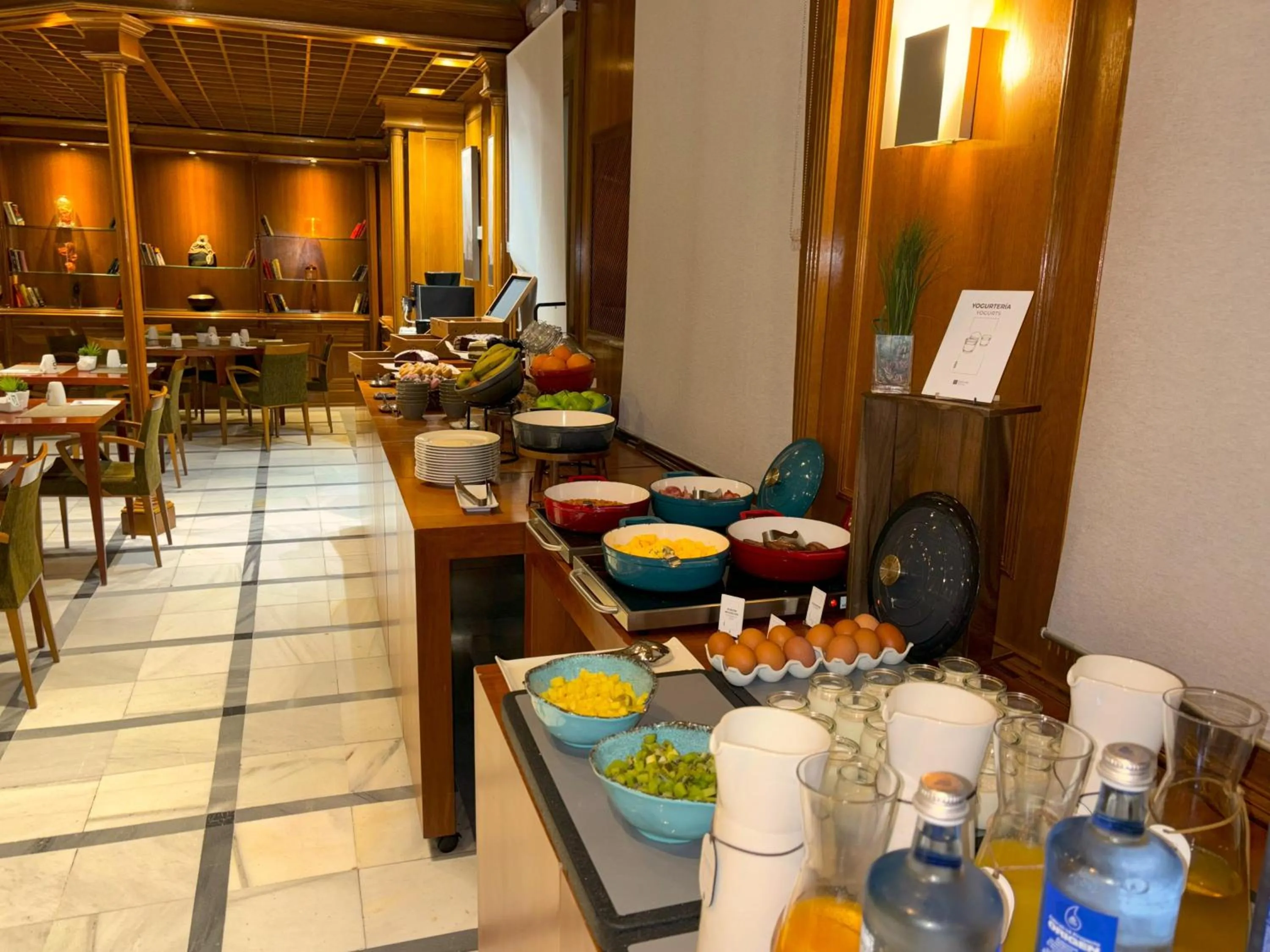 Breakfast in Sercotel Toledo Renacimiento