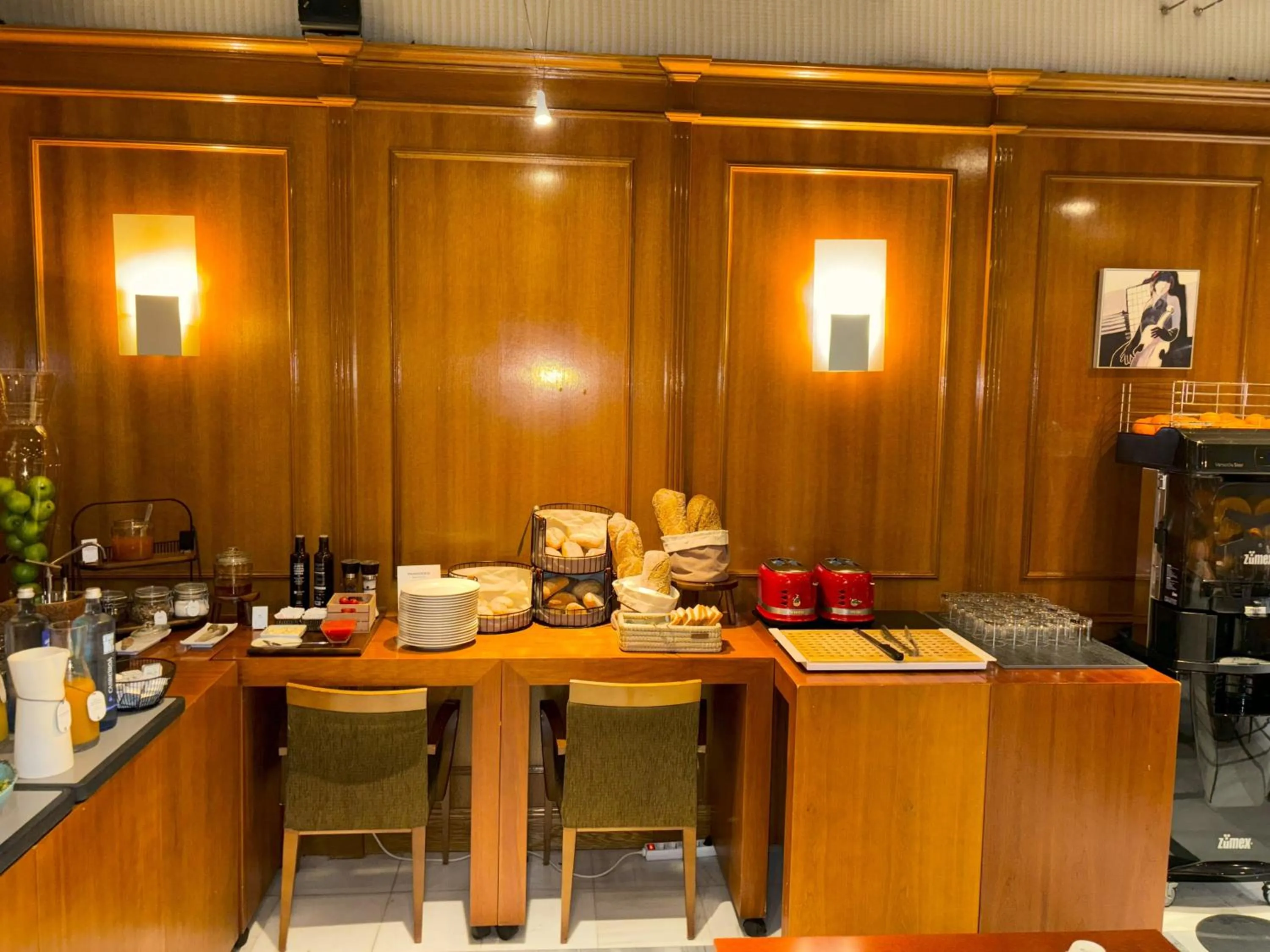 Breakfast in Sercotel Toledo Renacimiento