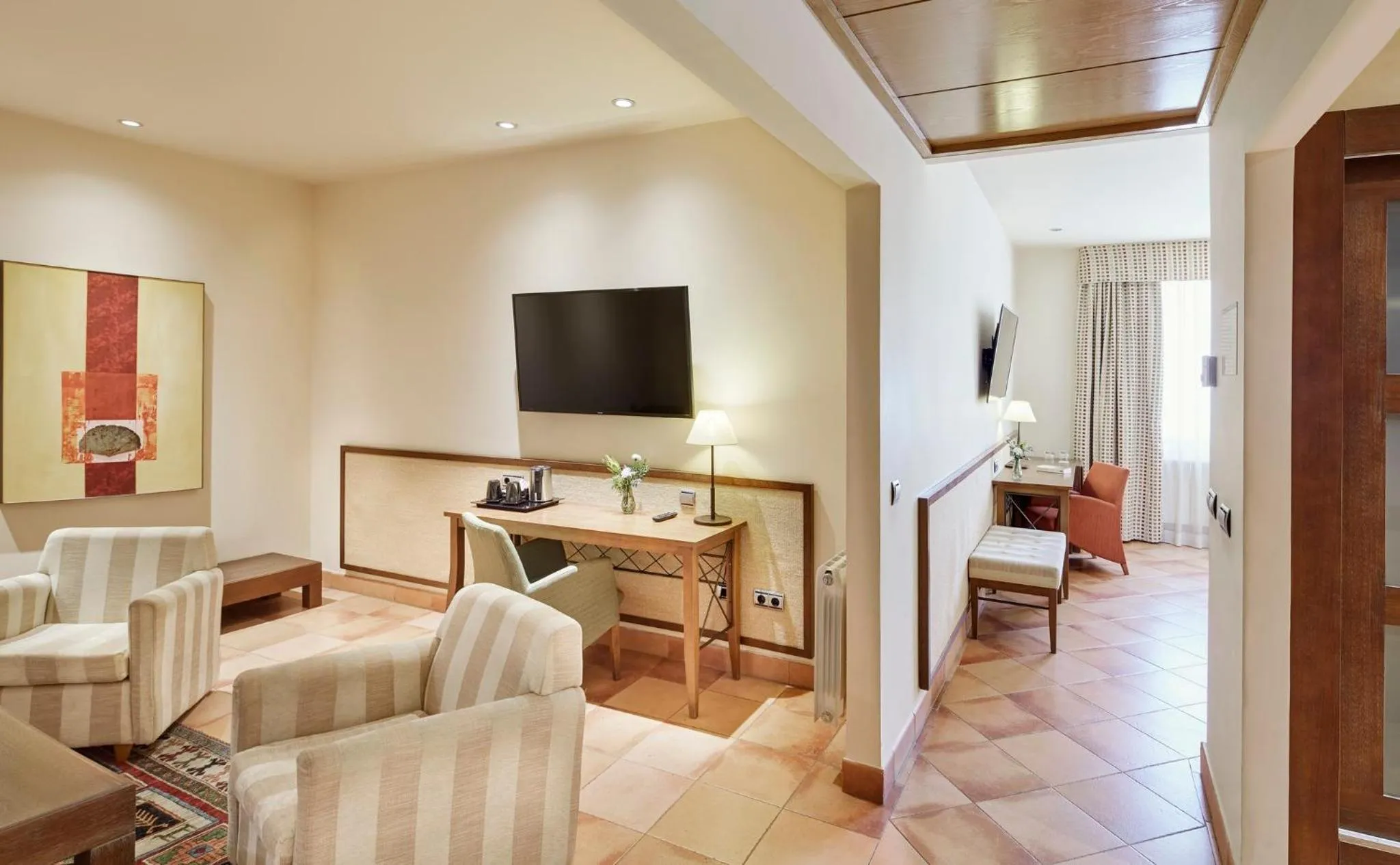 Photo of the whole room in Sercotel Toledo Renacimiento