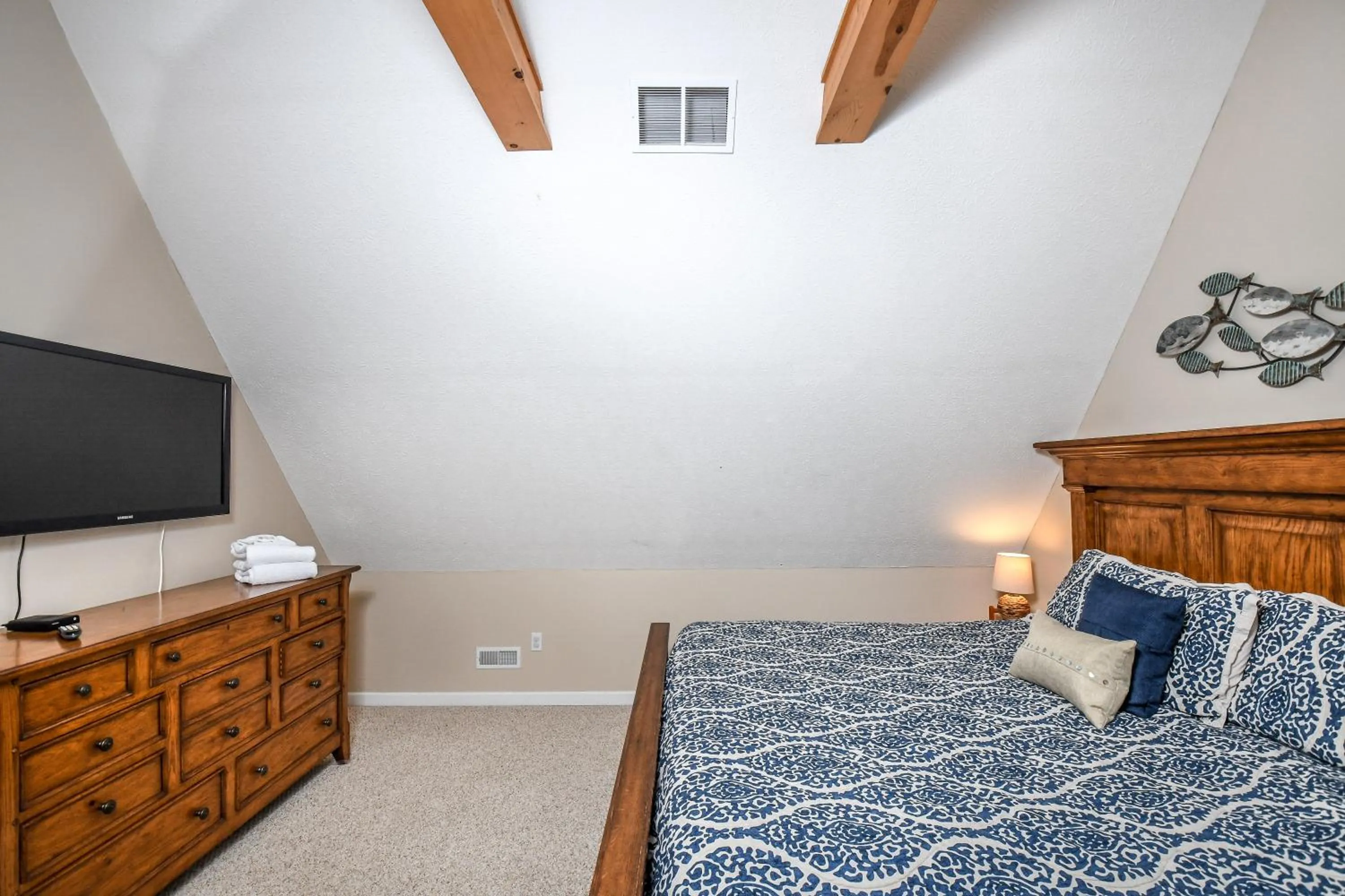 Property building, Bed in Wispering Waters