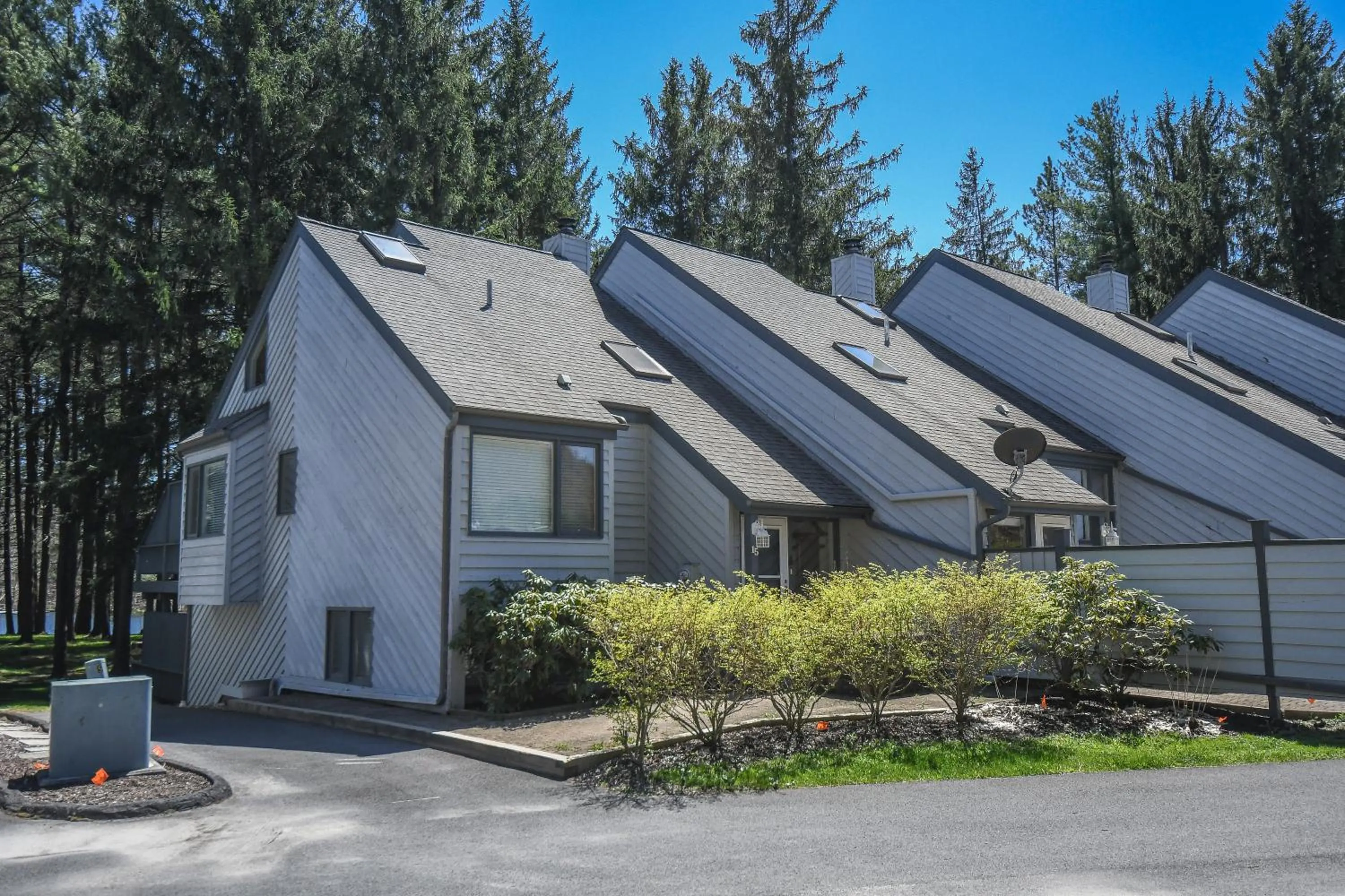 Property building in Arrowhead Village 15