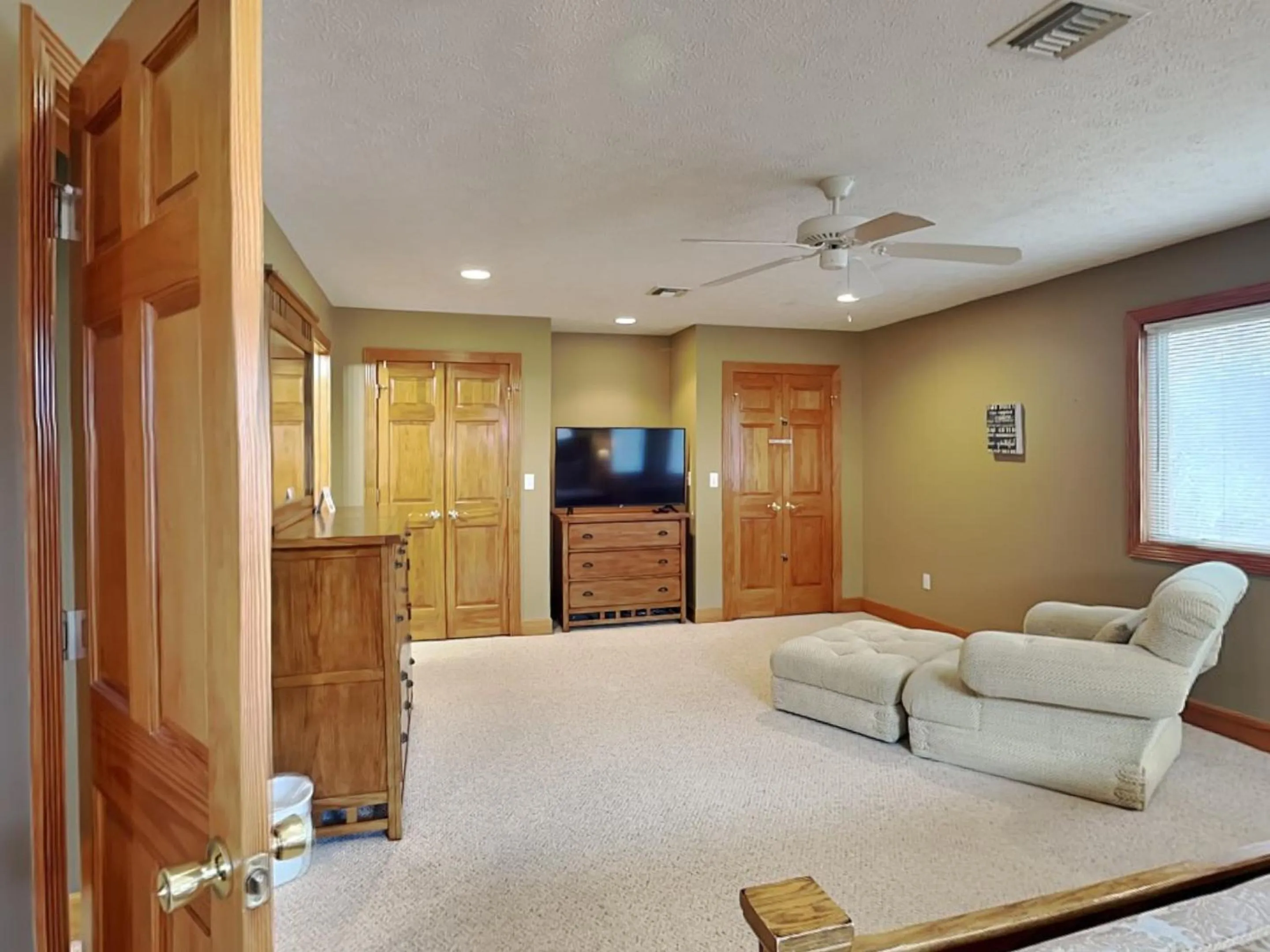 Bed in Marsh Run Cove