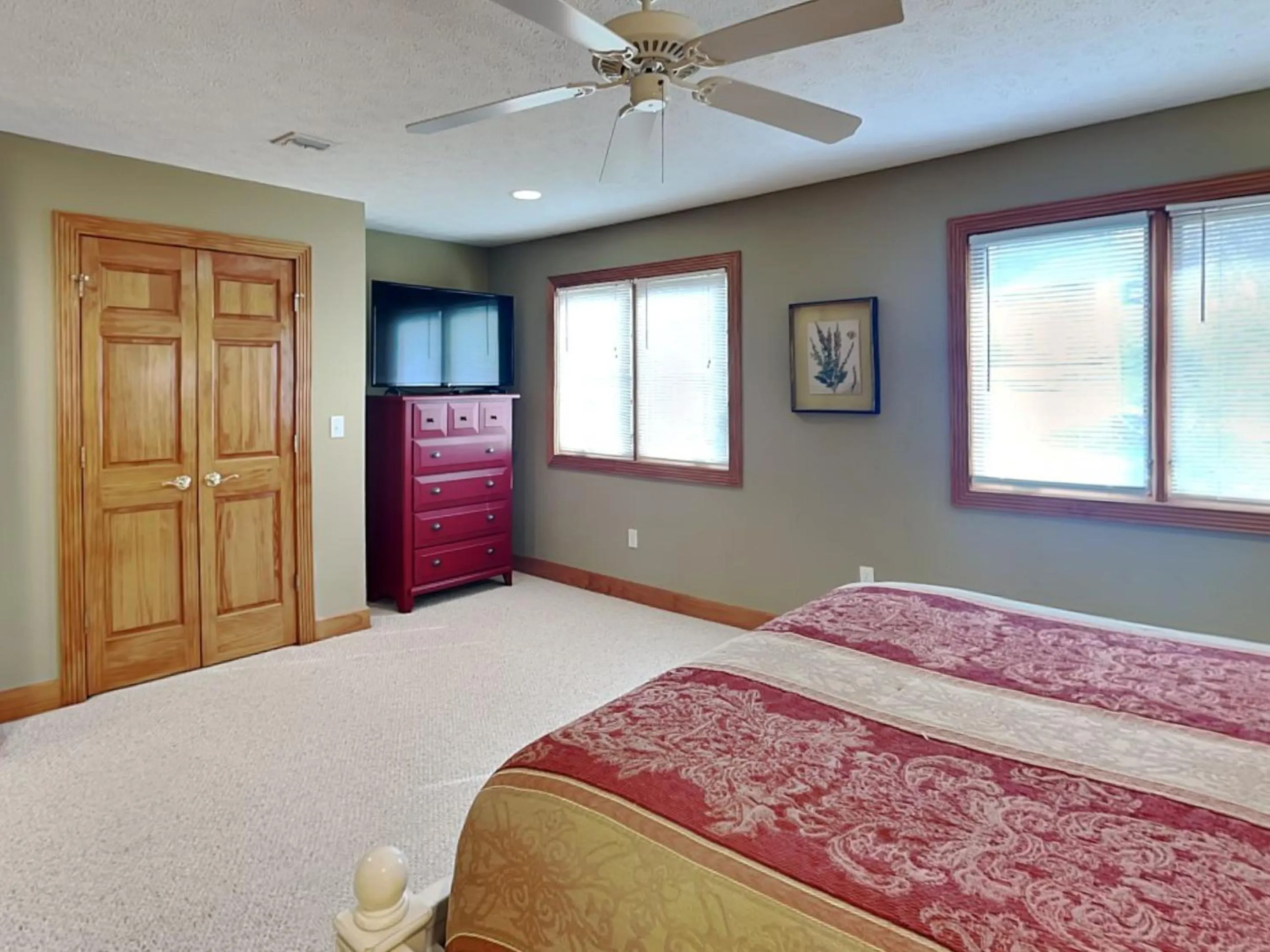 Bed in Marsh Run Cove