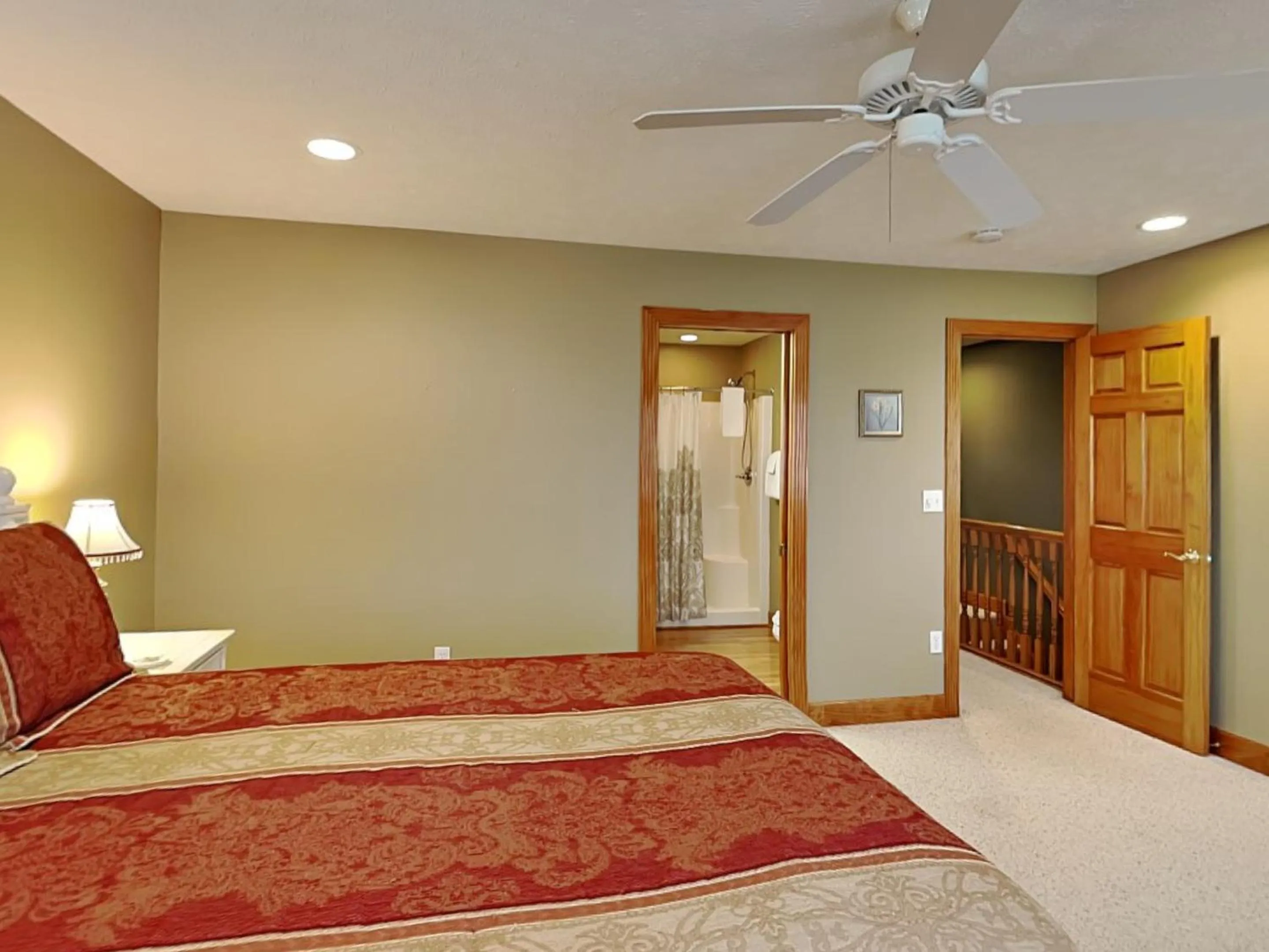 Bed in Marsh Run Cove