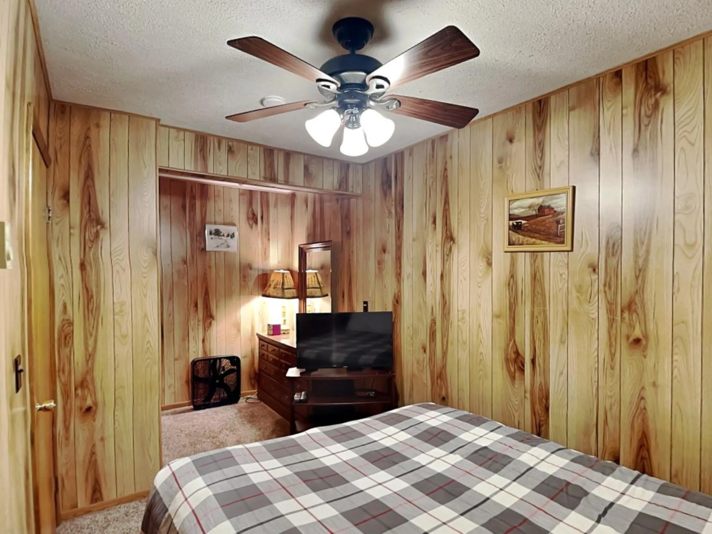 Bed in Mountain House