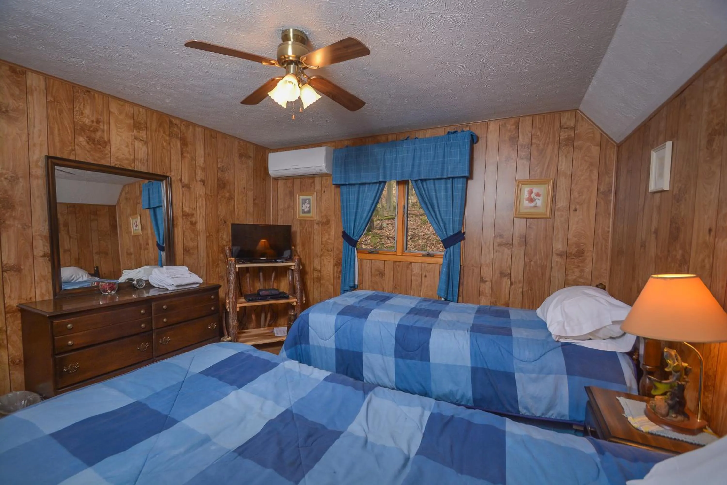 Bed in Mountain House