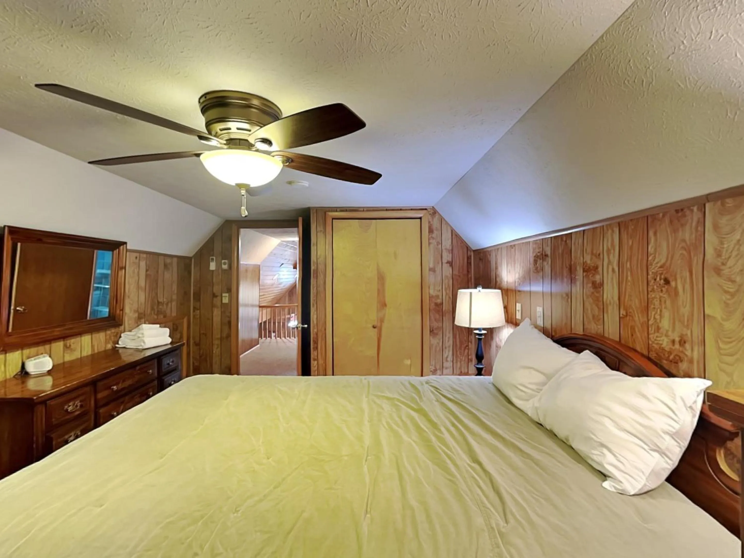 Bed in Mountain House