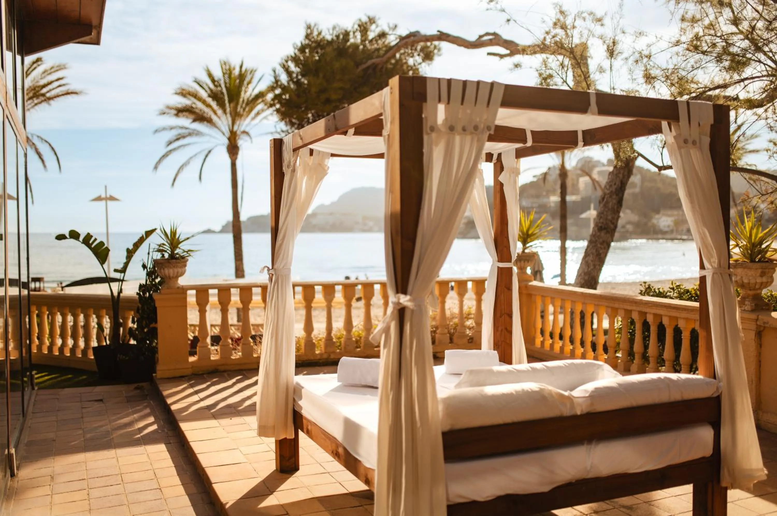 Day in Secrets Mallorca Villamil Resort & Spa - Adults Only (+18)