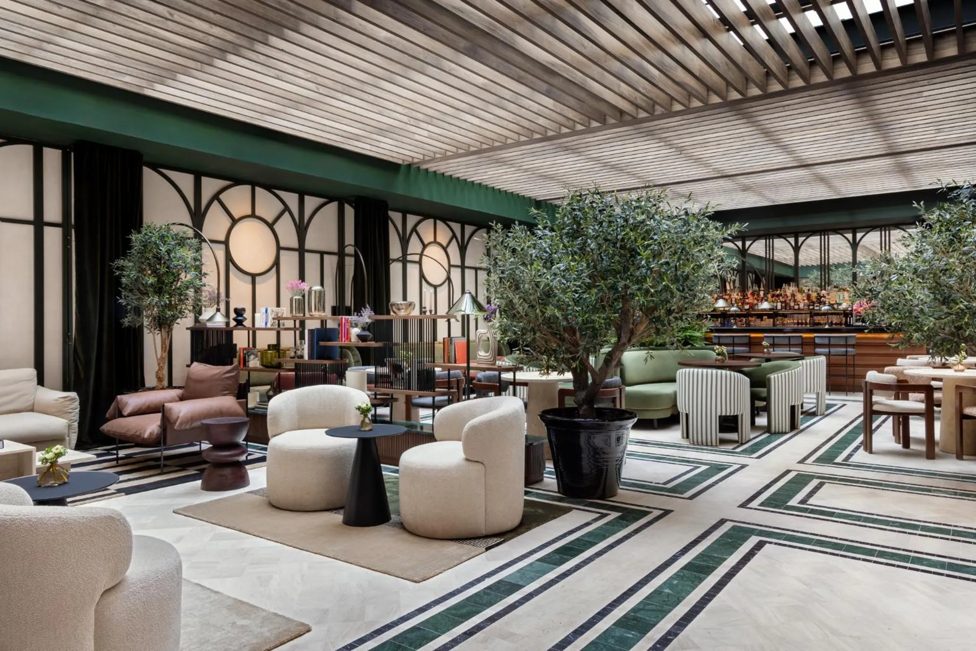 Lobby or reception in TÓTEM Madrid, a Small Luxury Hotel of the World