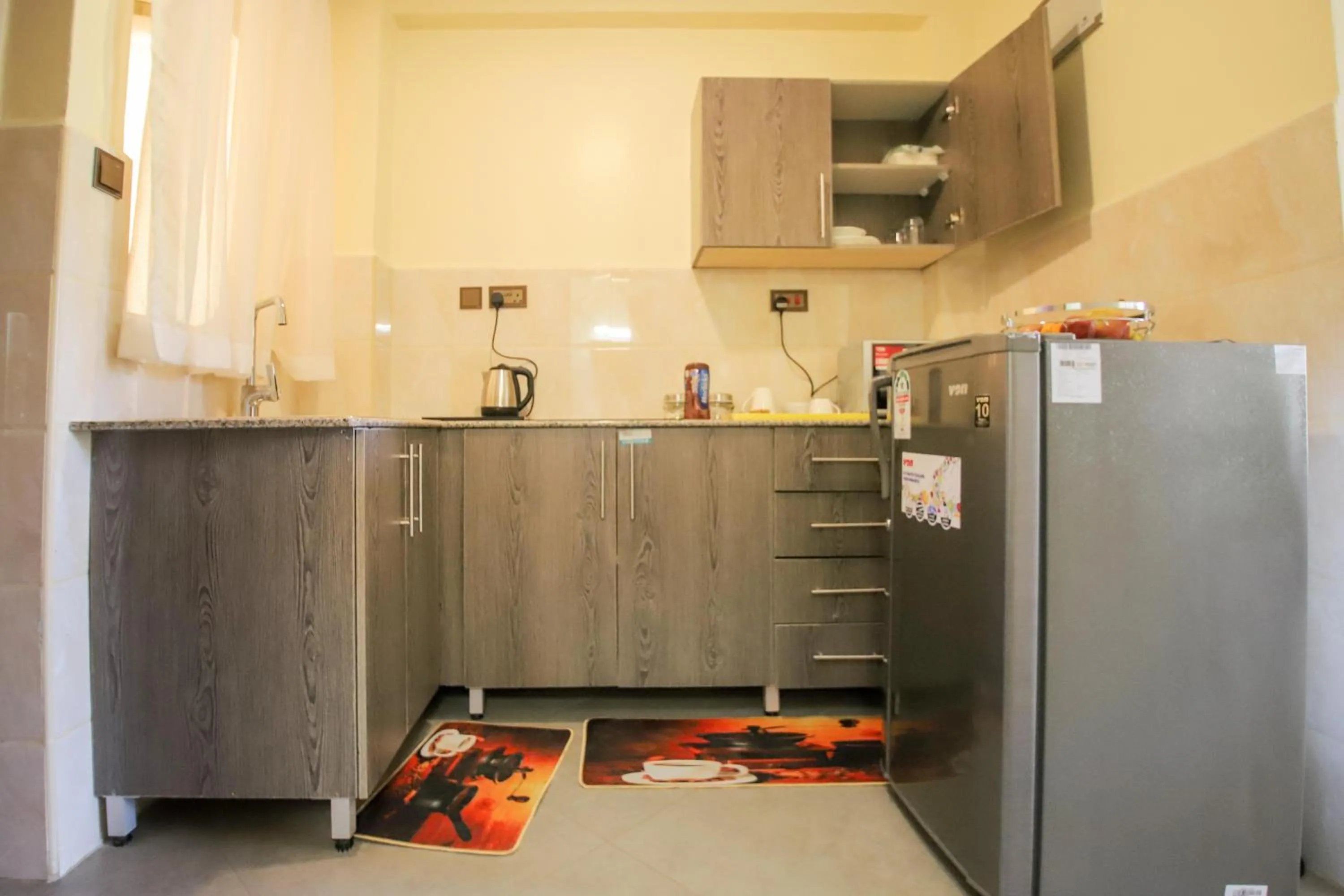Kitchen or kitchenette in Lantern Serviced Apartments