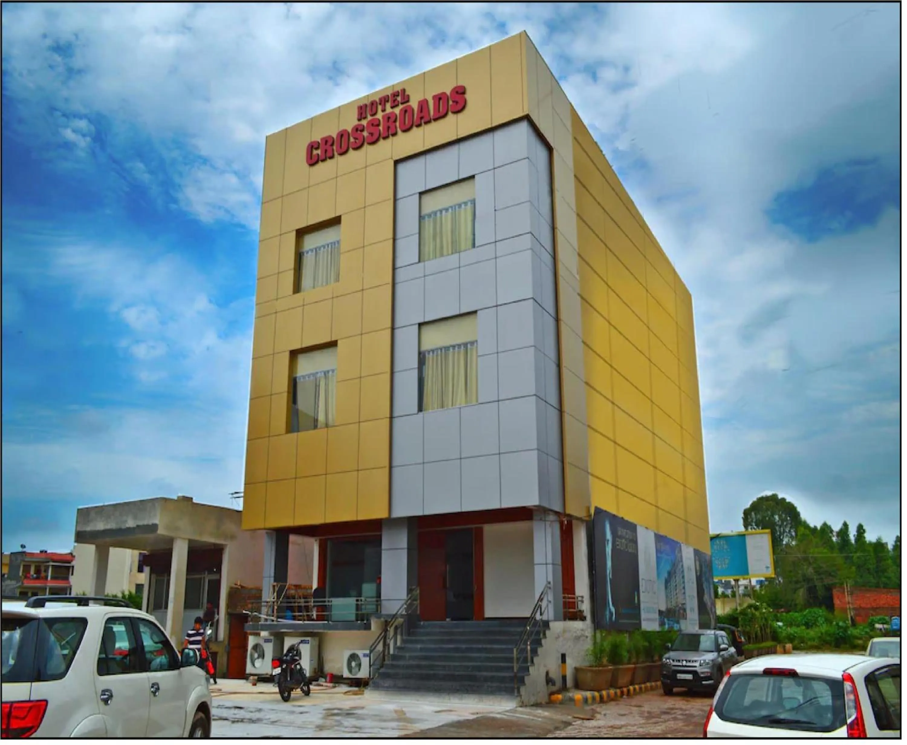 Property Building in Hotel Cross Road By WB Inn