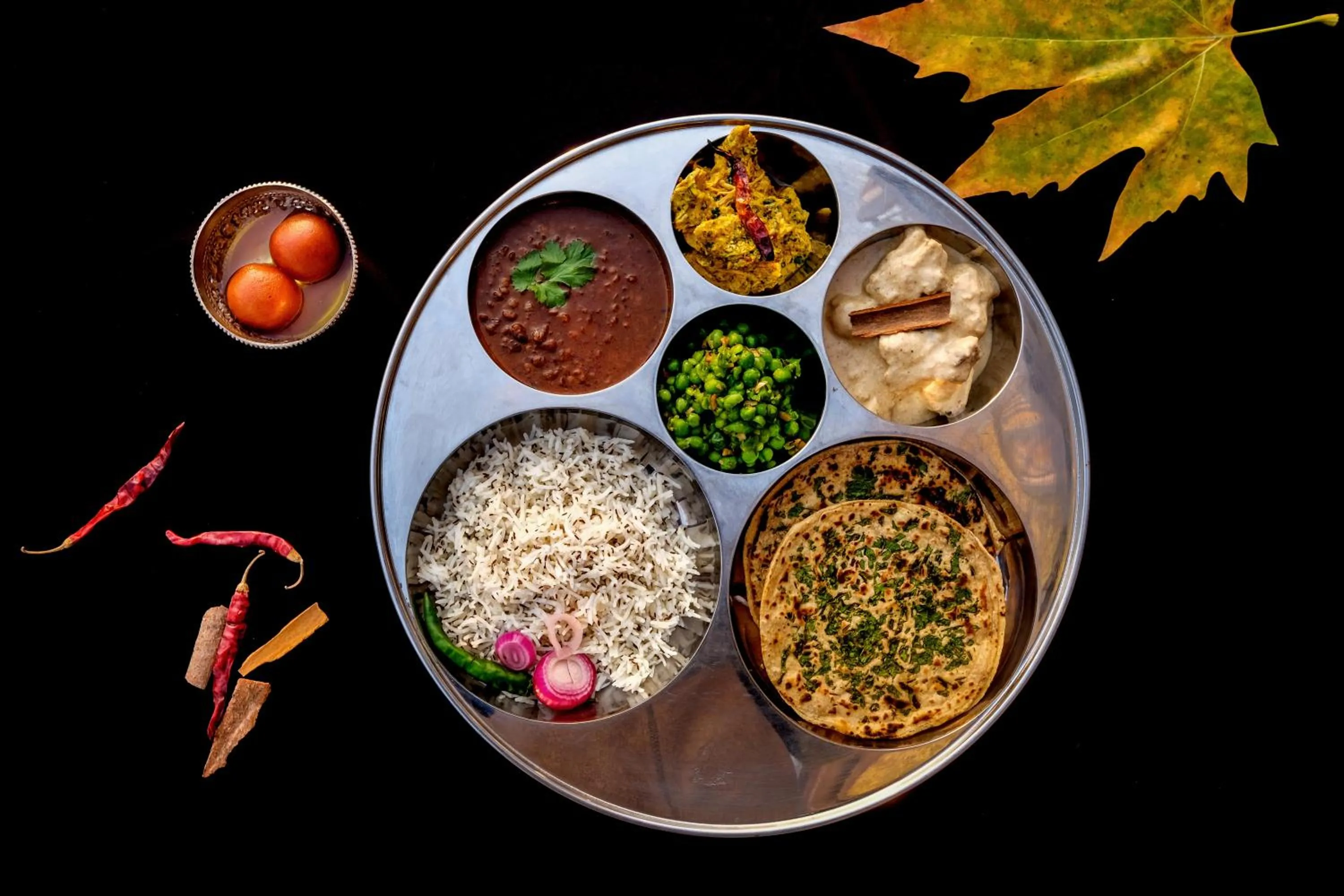 Food and drinks in Karan Mahal