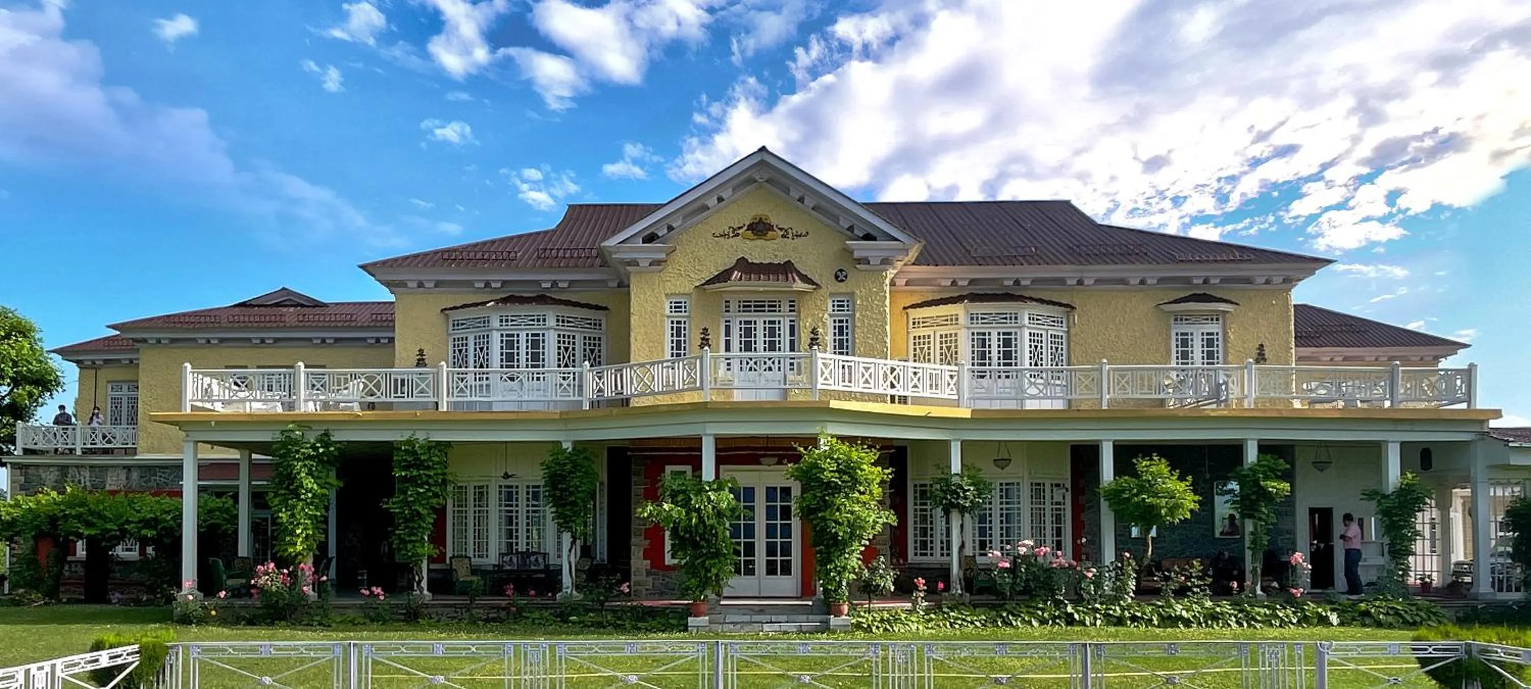 Property building in Karan Mahal