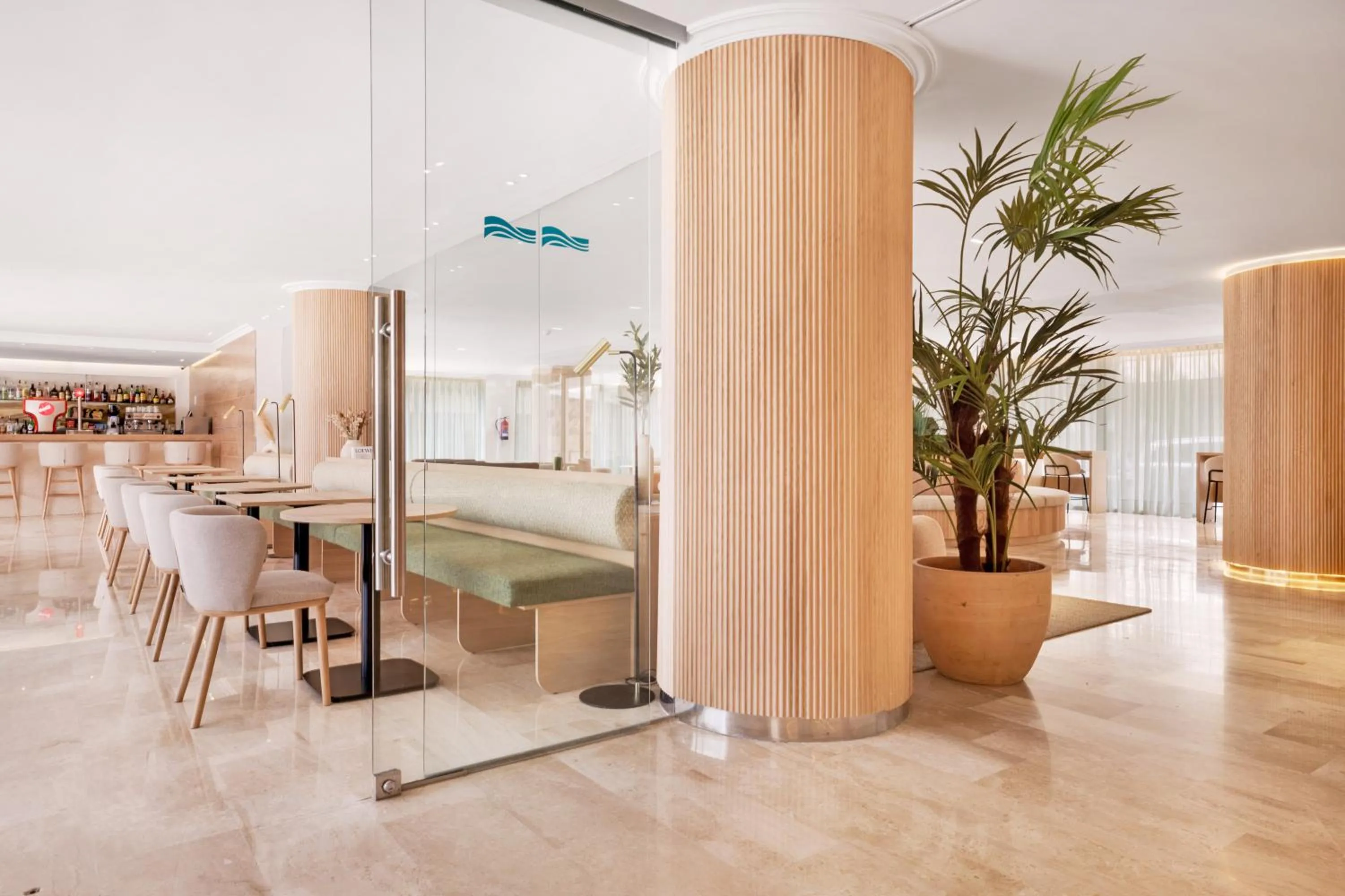 Lounge or bar in Hotel Ipanema Beach