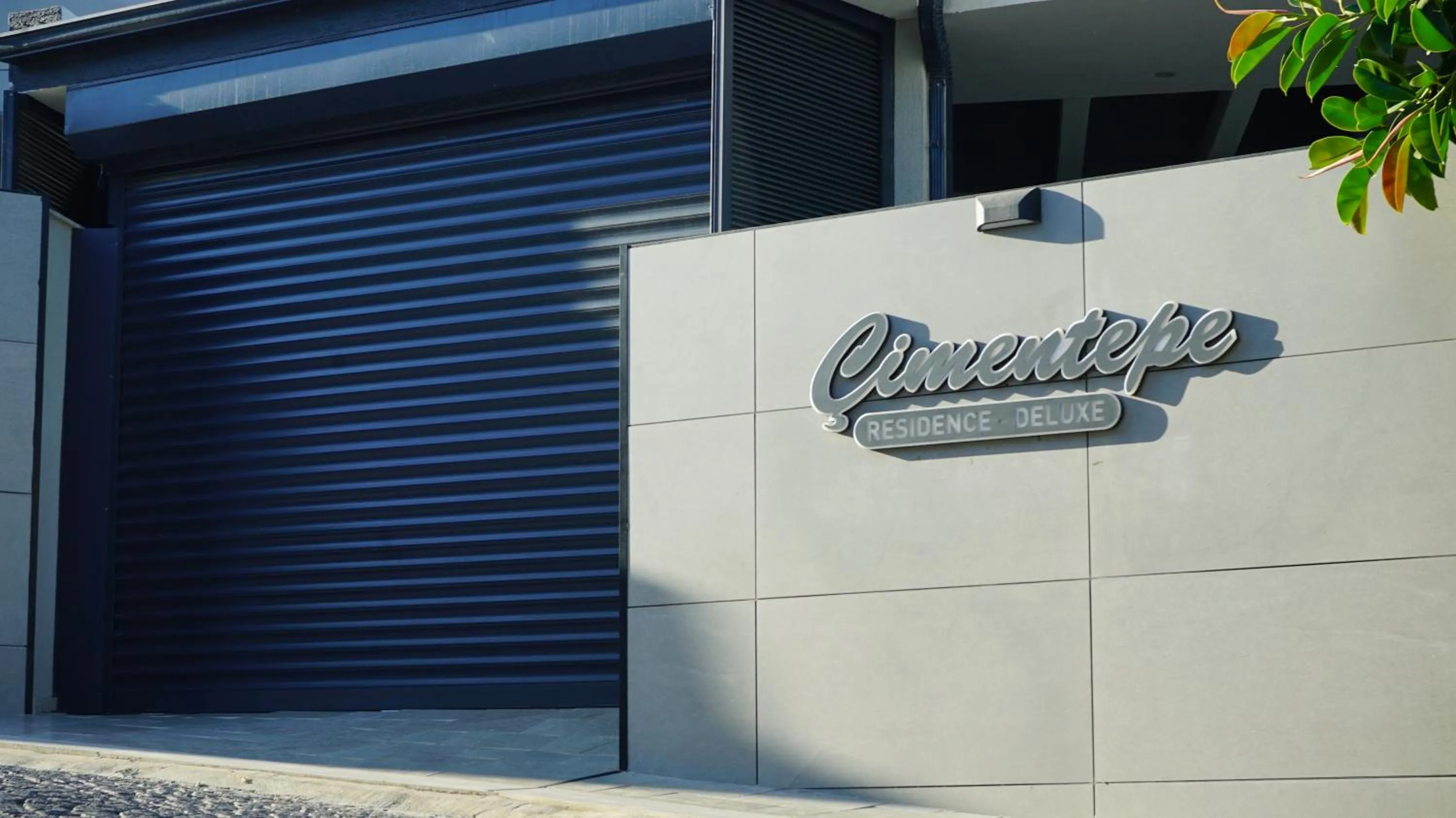 Property building in Çimentepe Residence Deluxe