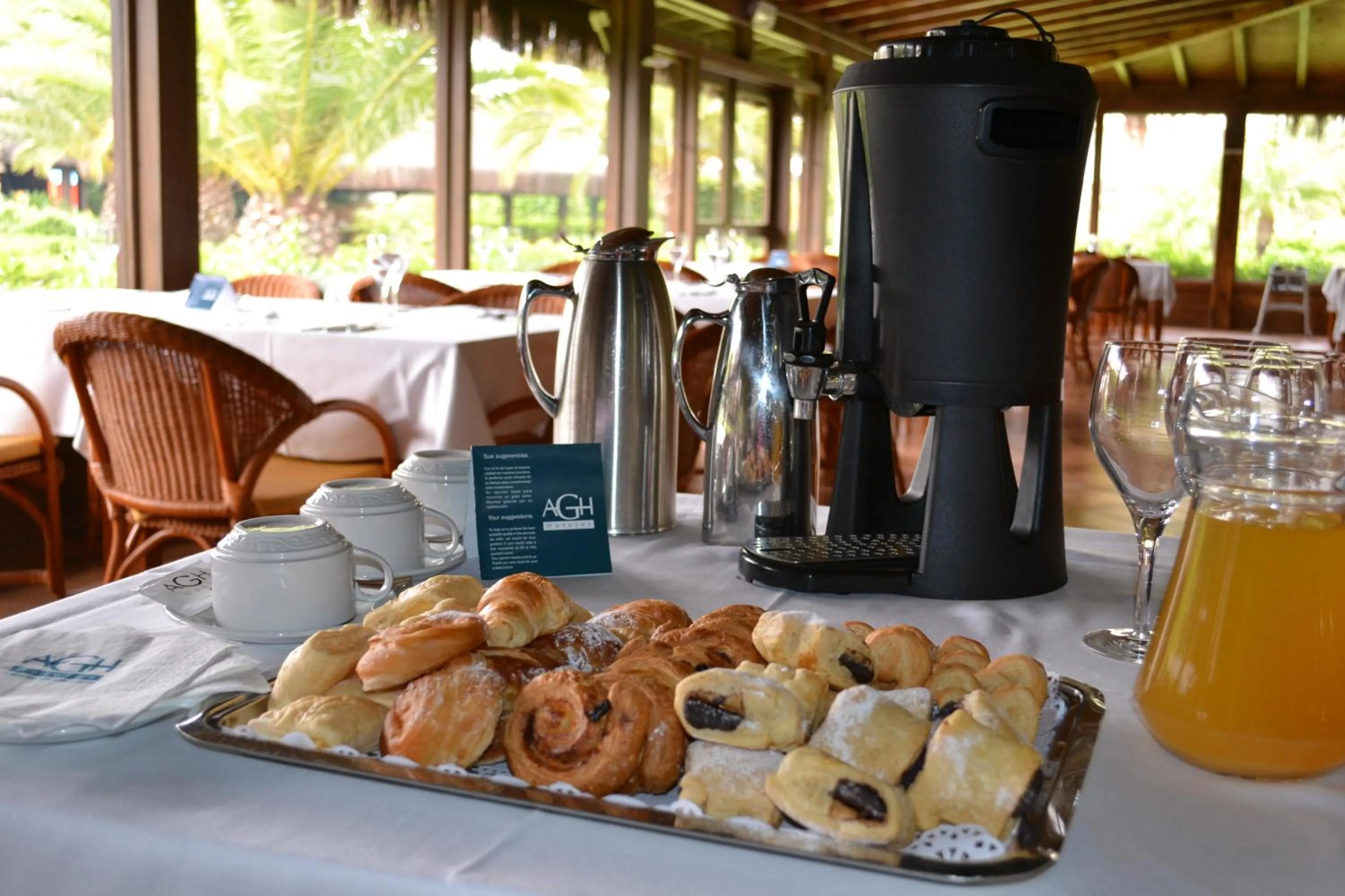 Business facilities in AGH Canet