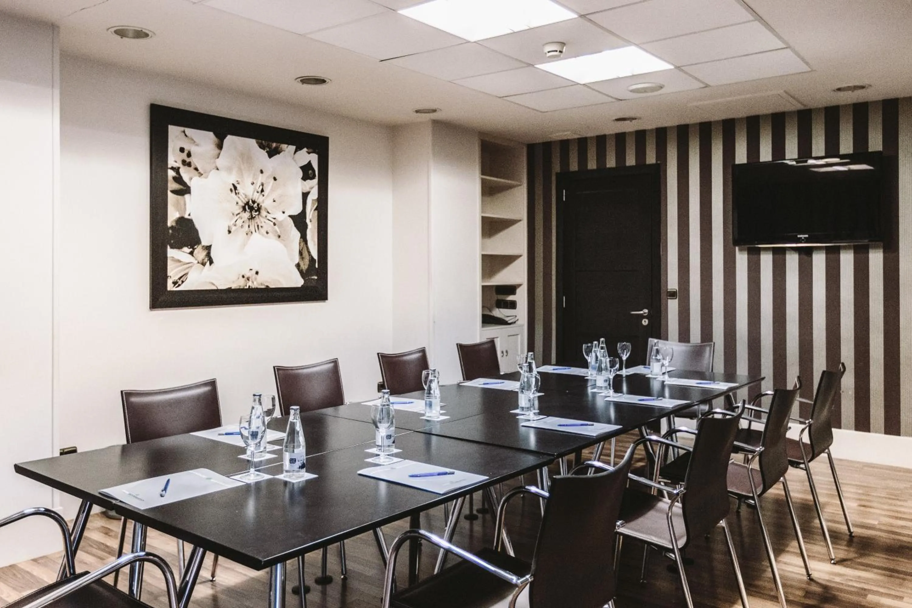 Meeting/conference room in Hotel Ilunion San Sebastián