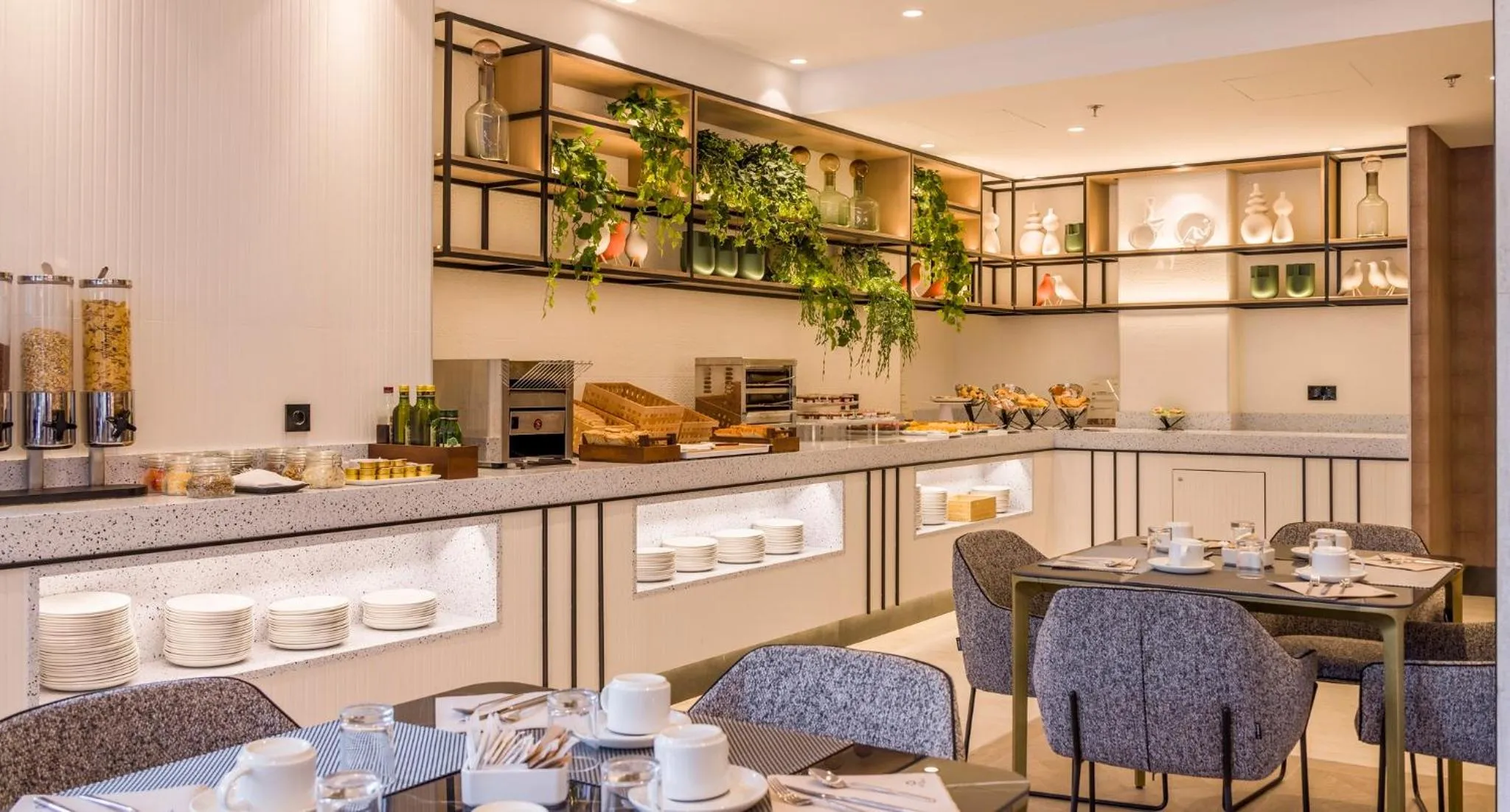 Buffet breakfast in Hotel Ilunion San Sebastián