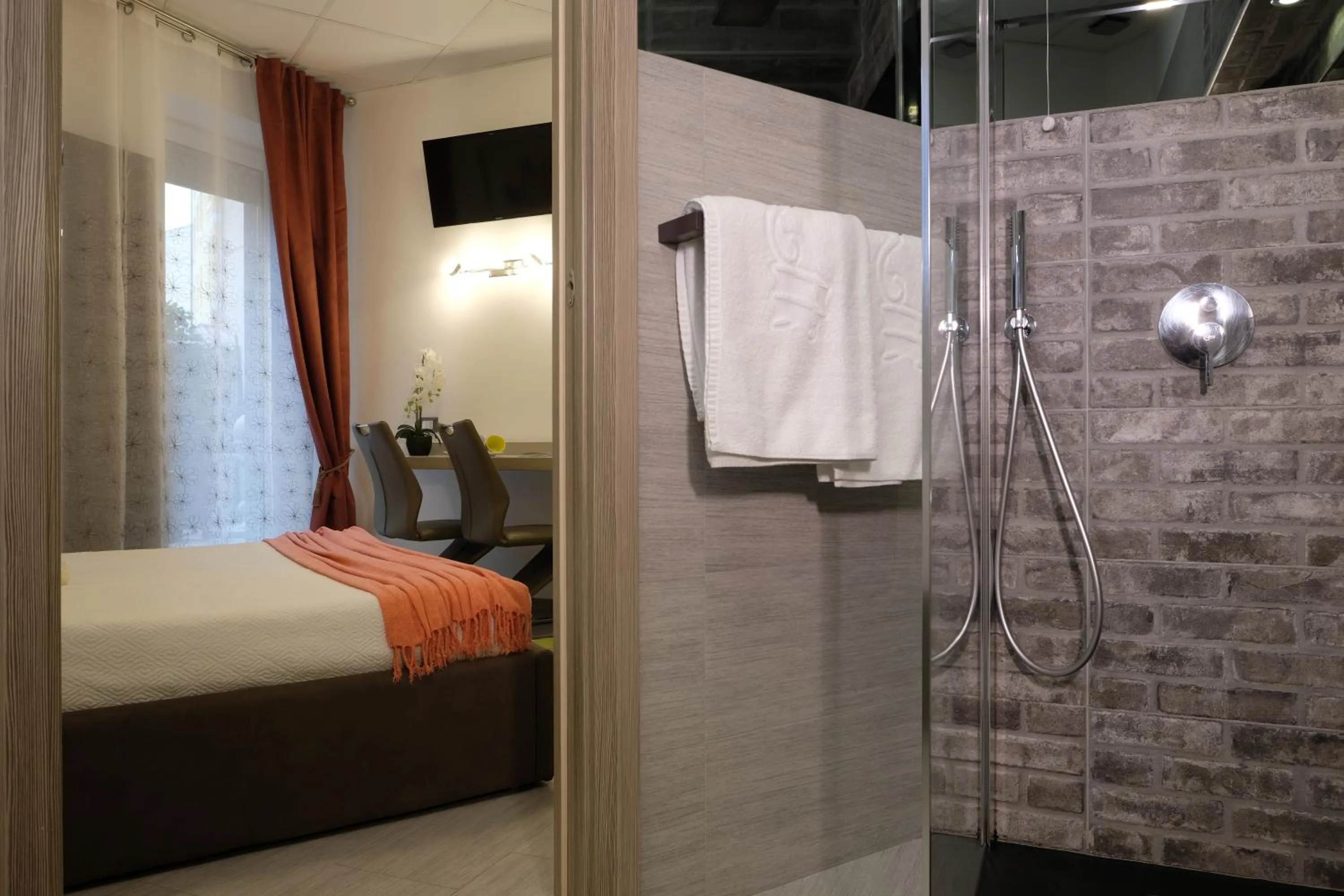 Shower in LeNotti Verona