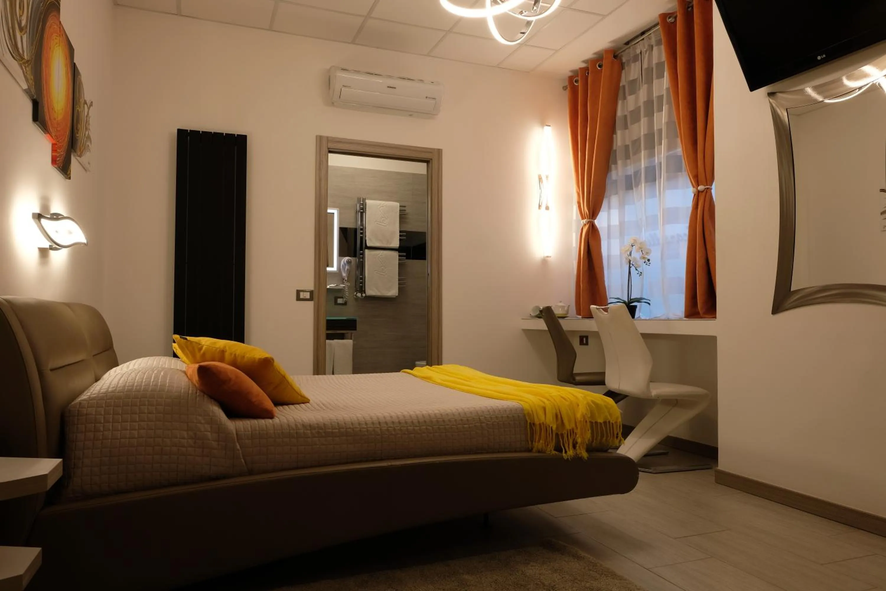 Photo of the whole room, Bed in LeNotti Verona