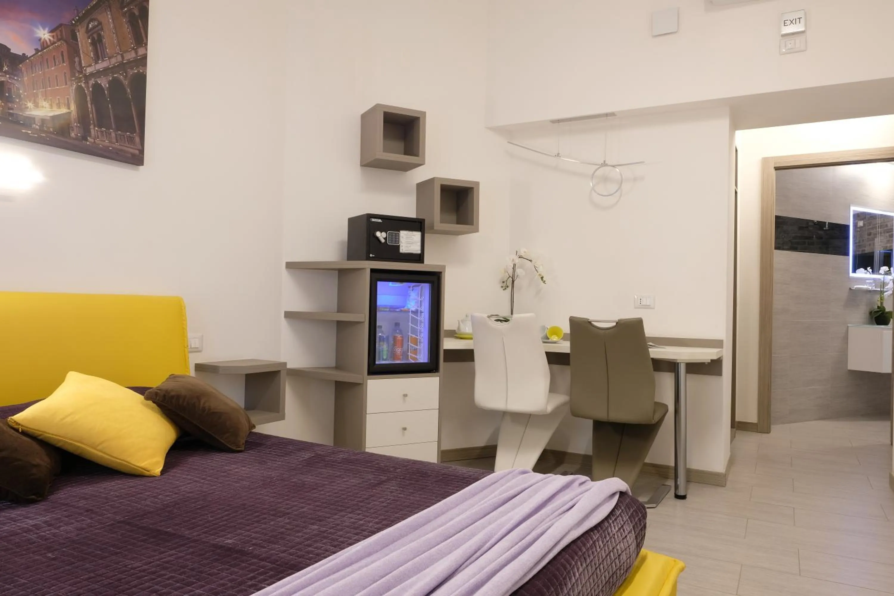 Photo of the whole room in LeNotti Verona