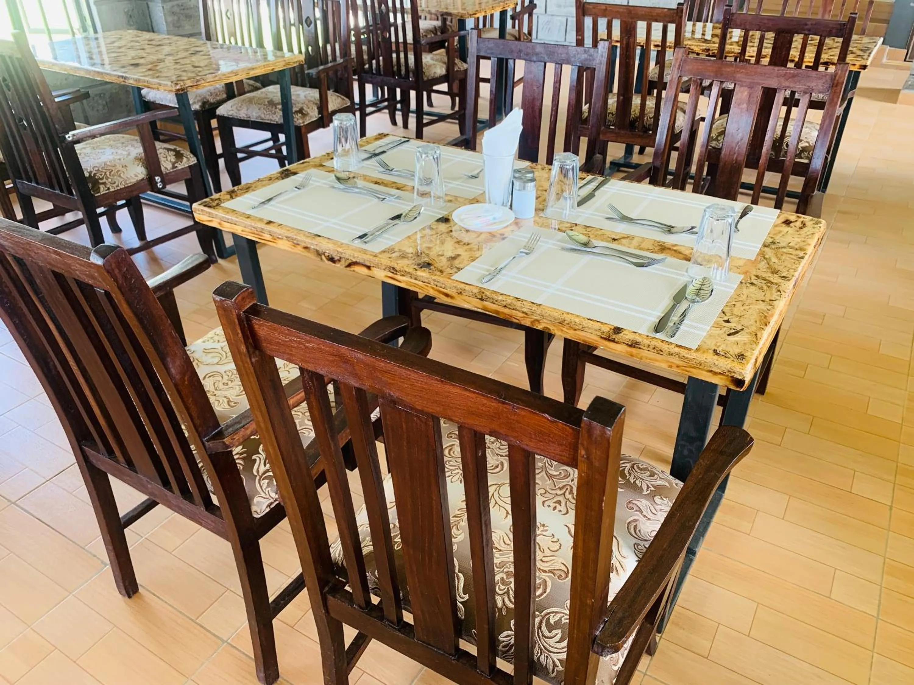 Restaurant/places to eat in Outback Kenya Lodge