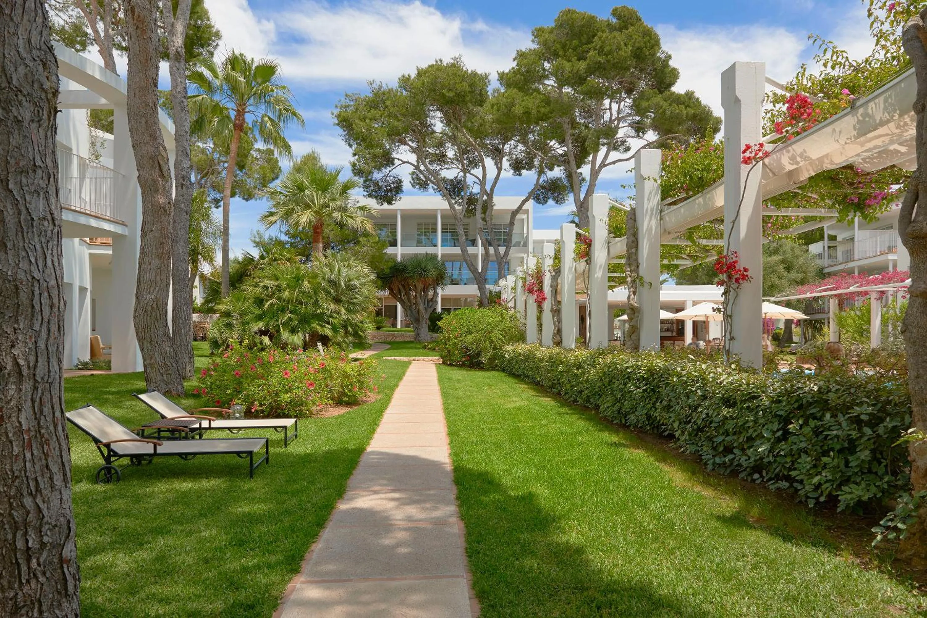Garden in Melia Cala d'Or Boutique Hotel