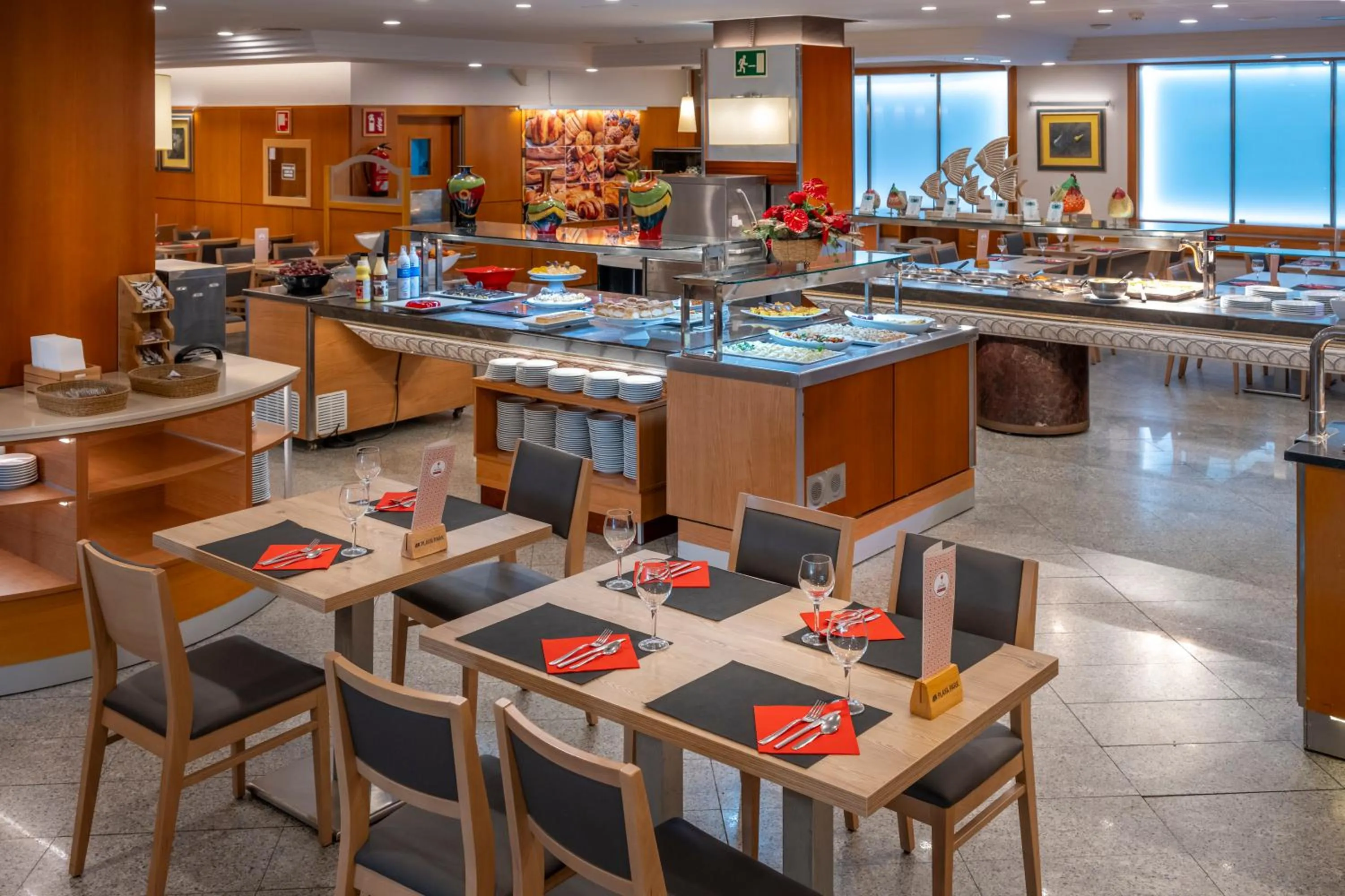 Restaurant/places to eat in 4R Playa Park