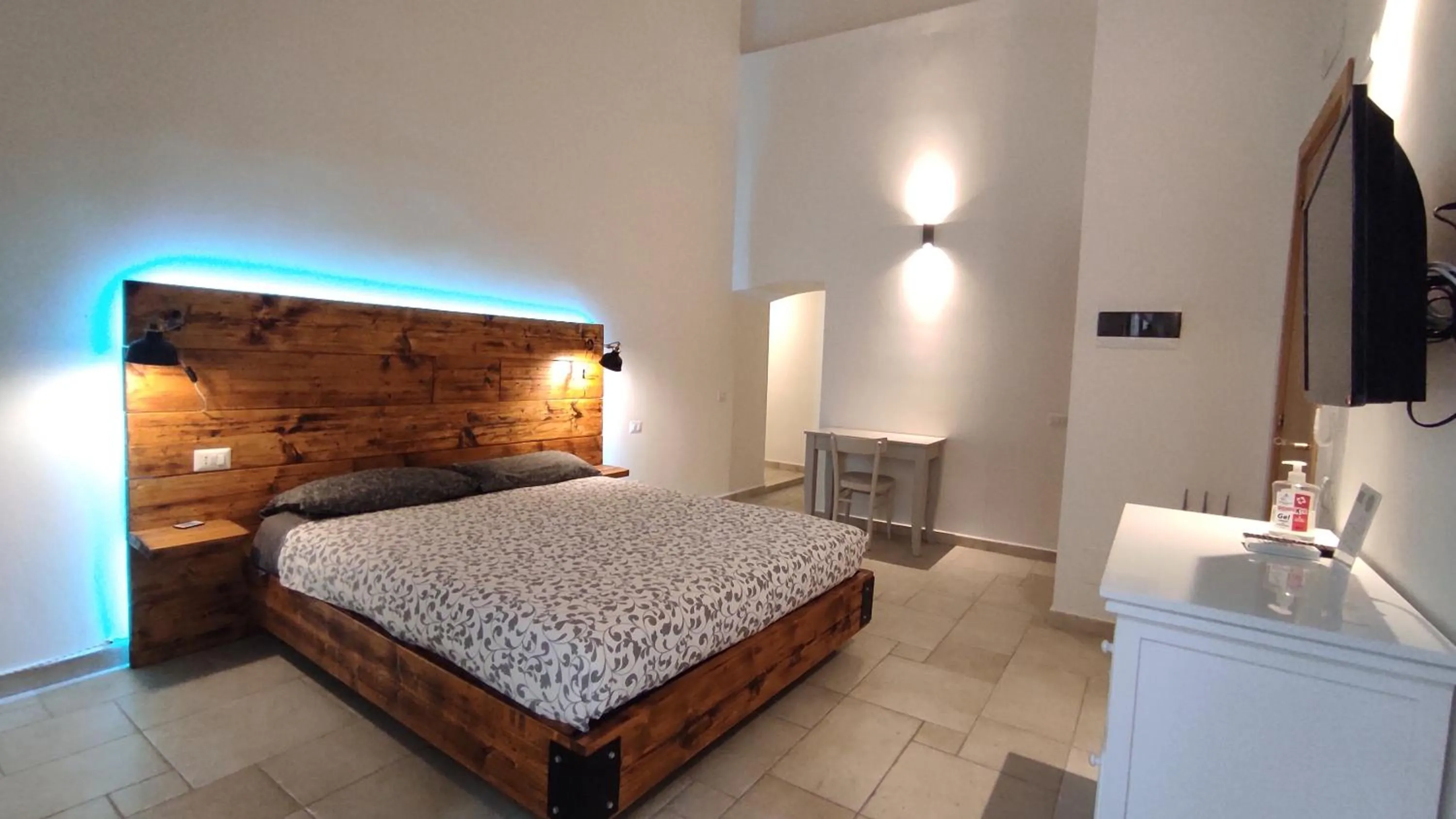 Bedroom, Bed in ''B&B Santa Rita Corato fitta camere''