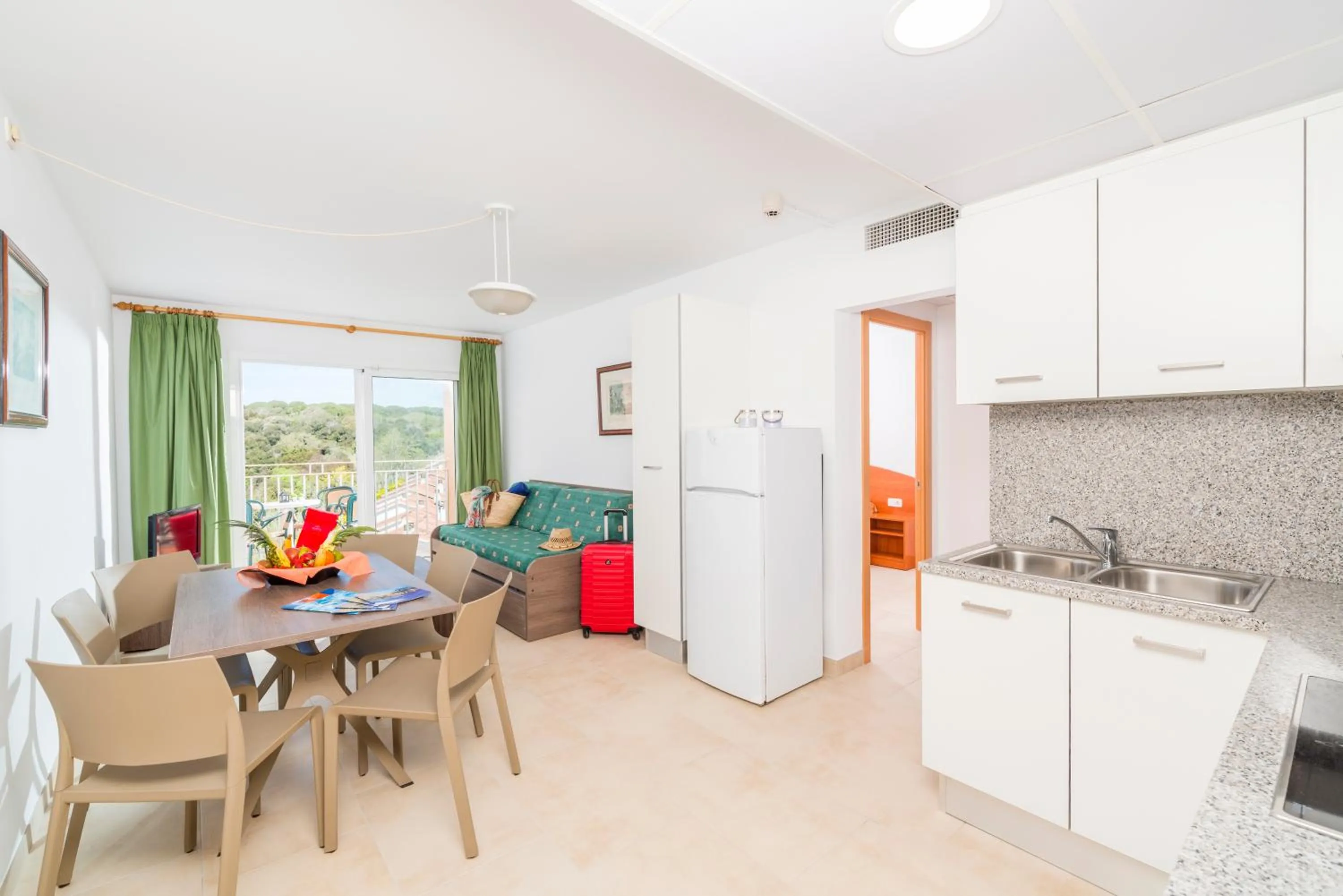 Dining area in Apartaments Condado by Marsol