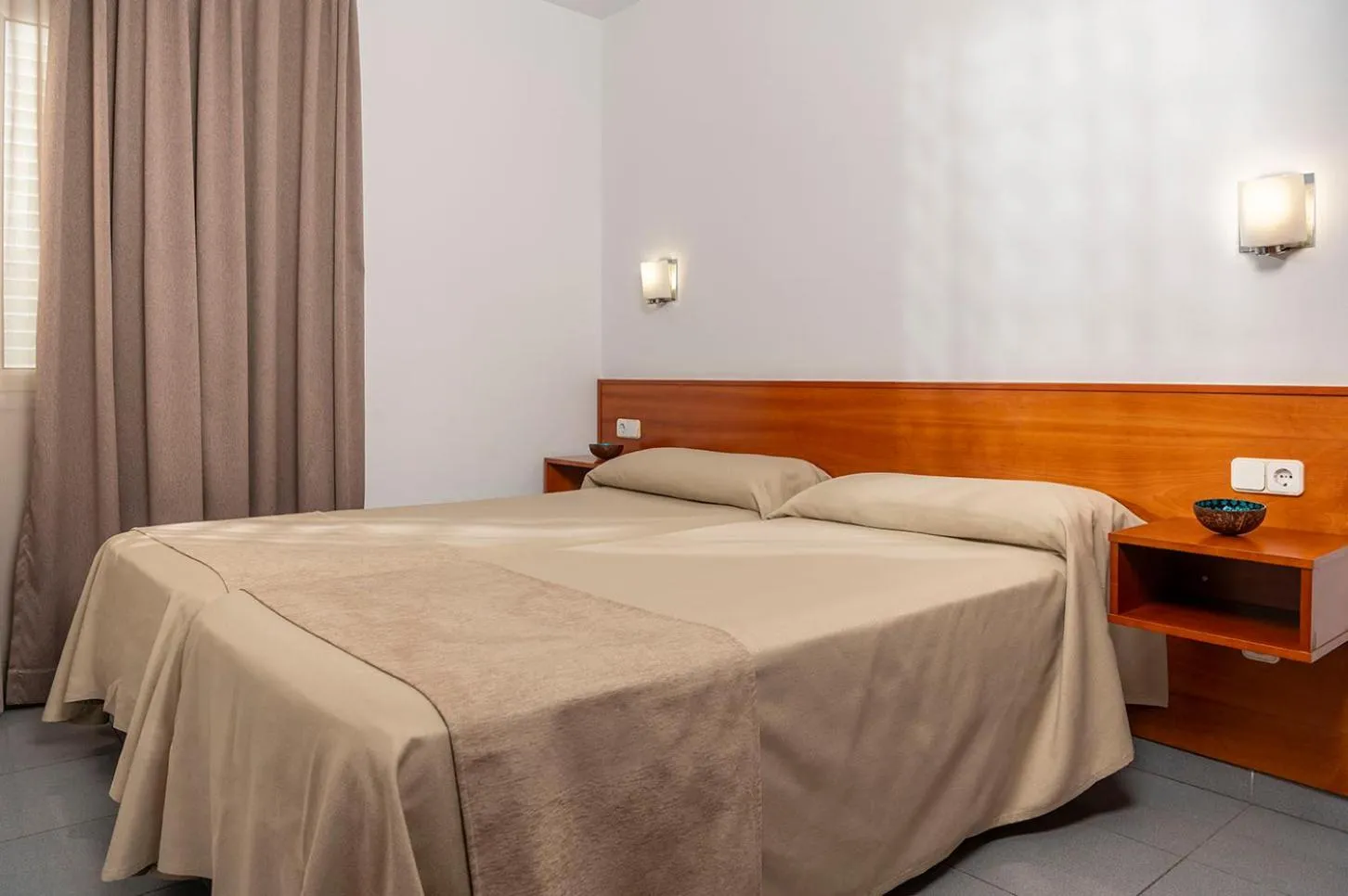 Photo of the whole room, Bed in Apartaments Blau by Marsol