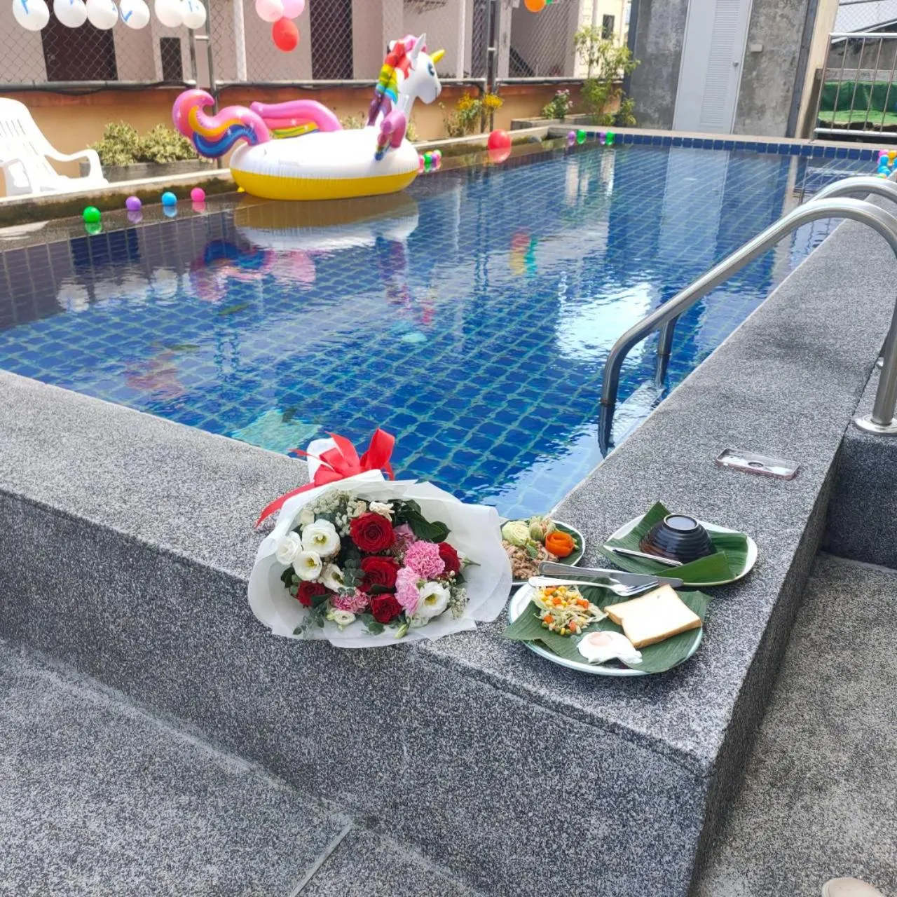 Food and drinks in Pailin Hill Hotel Patong