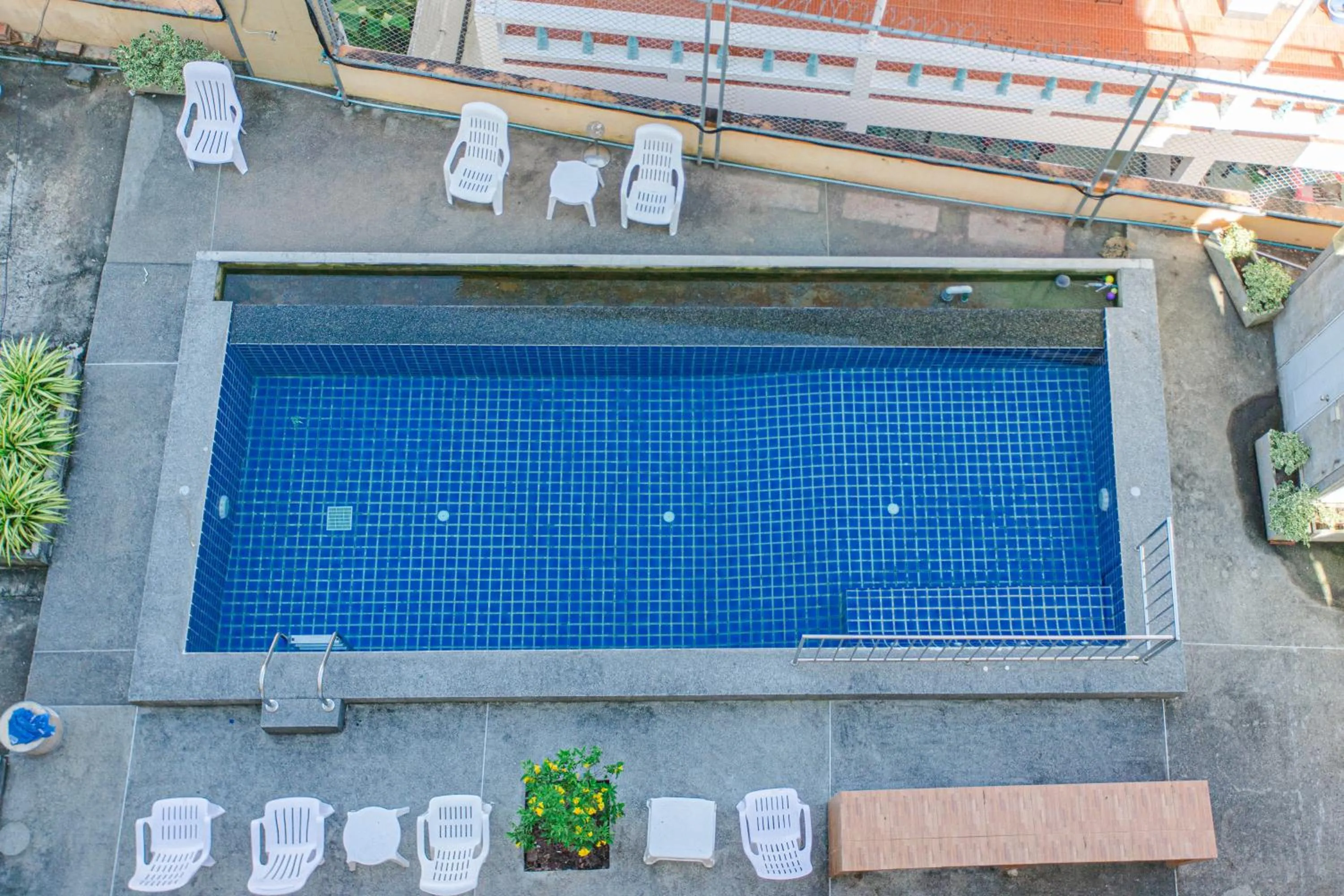 Swimming pool in Pailin Hill Hotel Patong