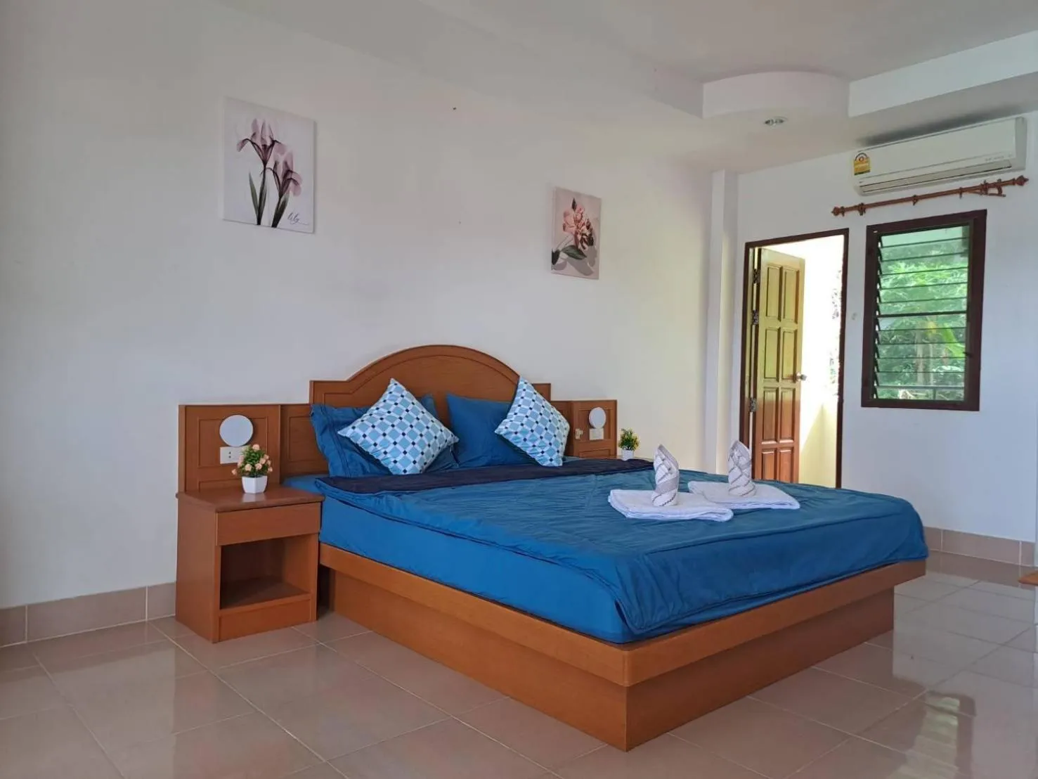 Bed in Pailin Hill Hotel Patong