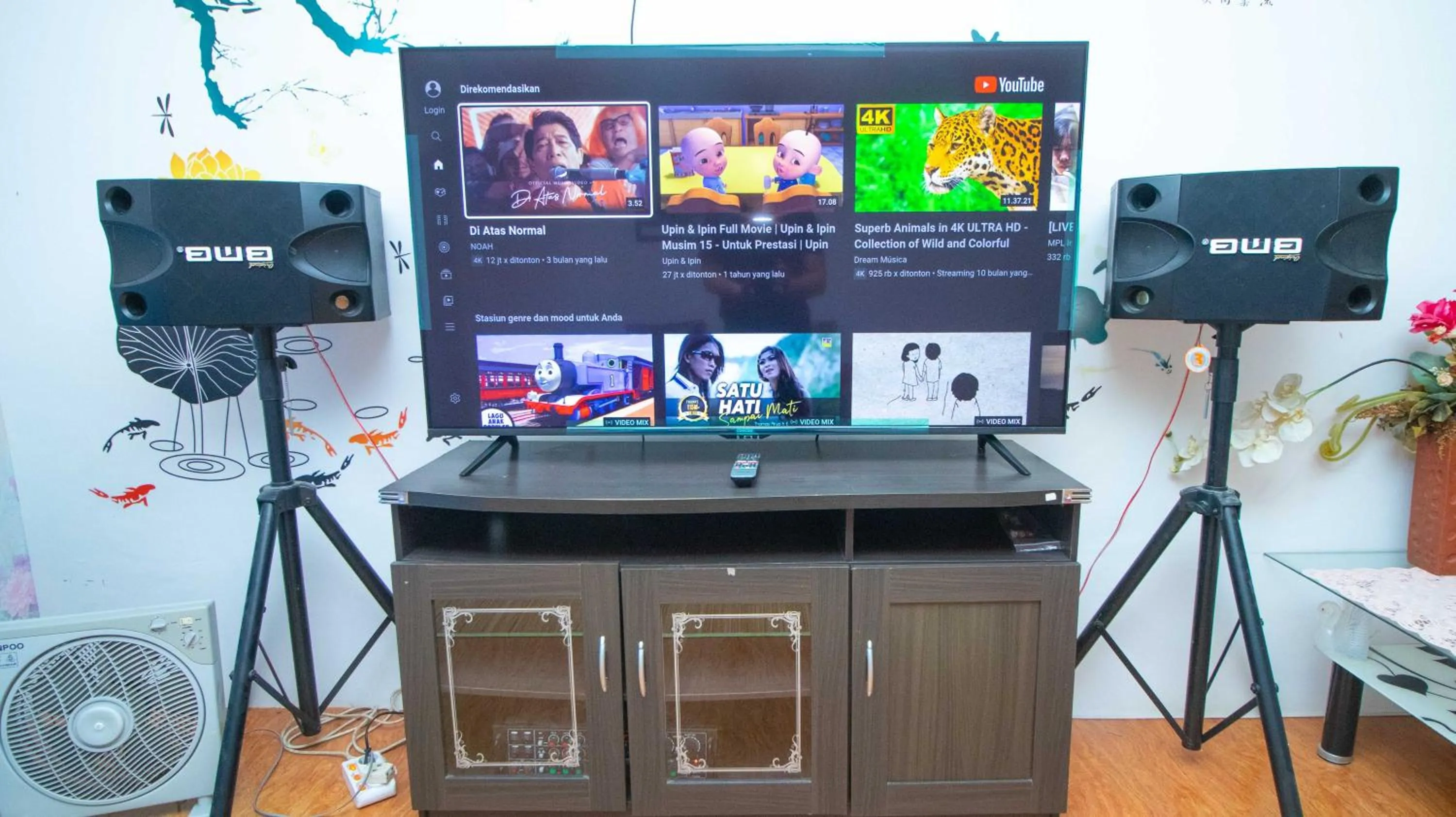 Karaoke in Villa Shiny with Karaoke & Chill Spot