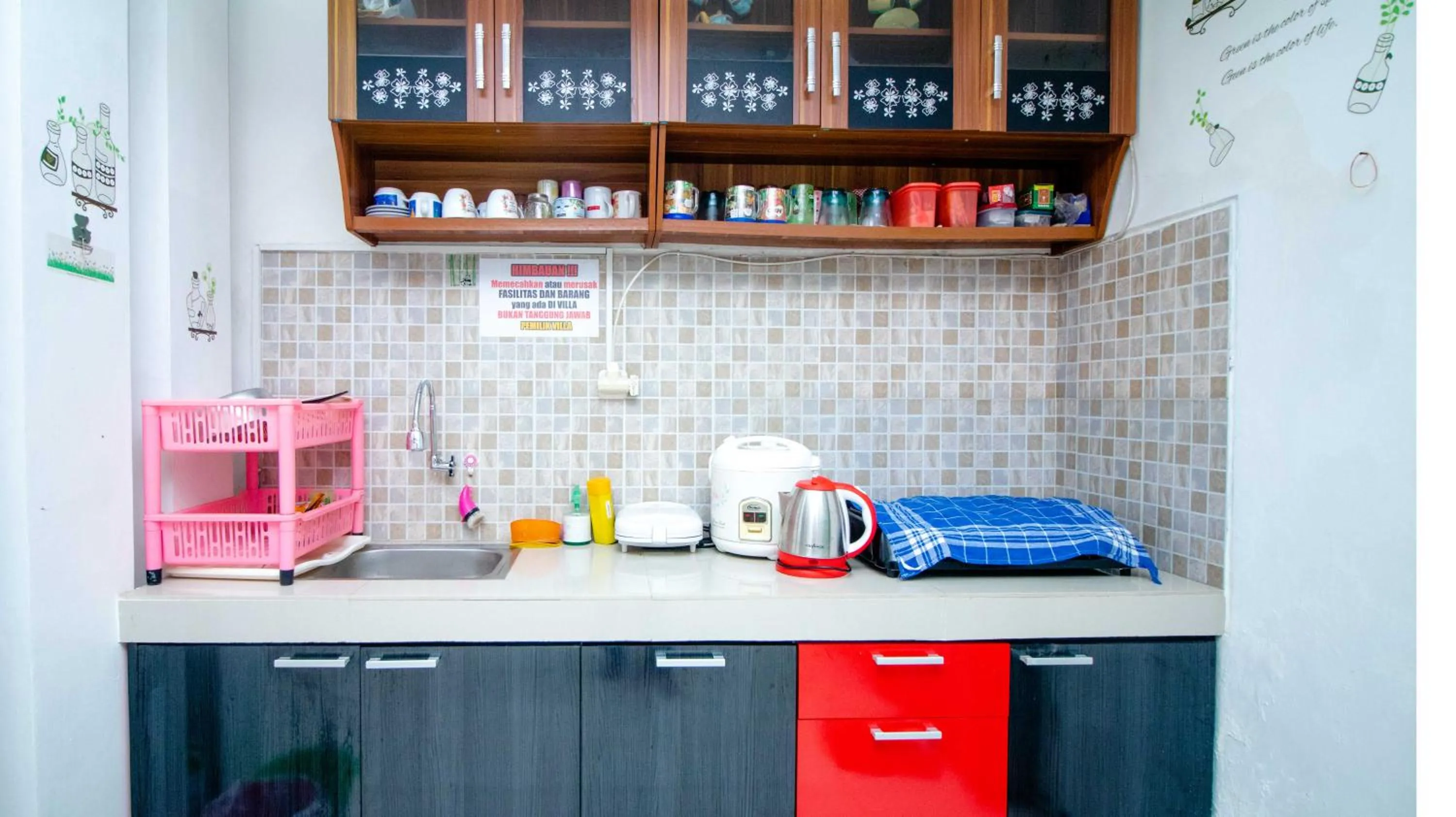 Coffee/tea facilities in Villa Shiny with Karaoke & Chill Spot