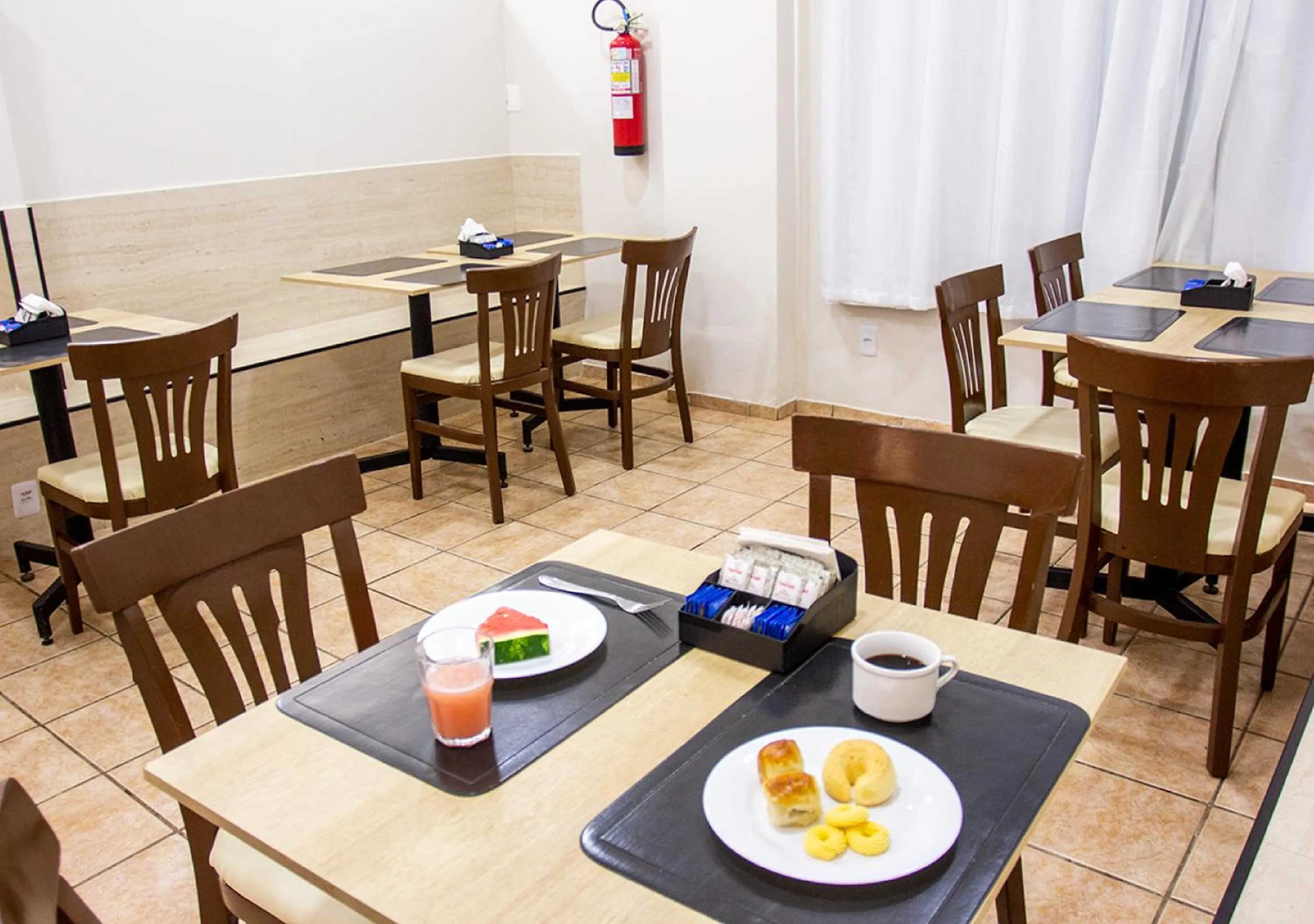 Buffet breakfast in Europa Hotel Brasília by Bsb Inn