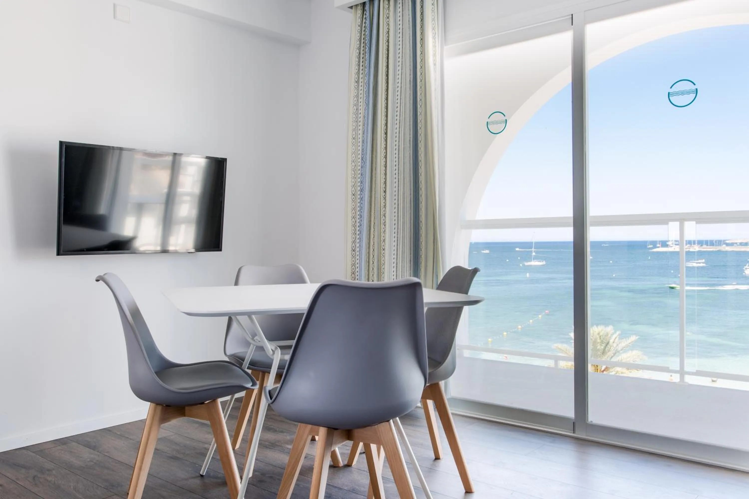 TV and multimedia in Apartamentos La Kiki