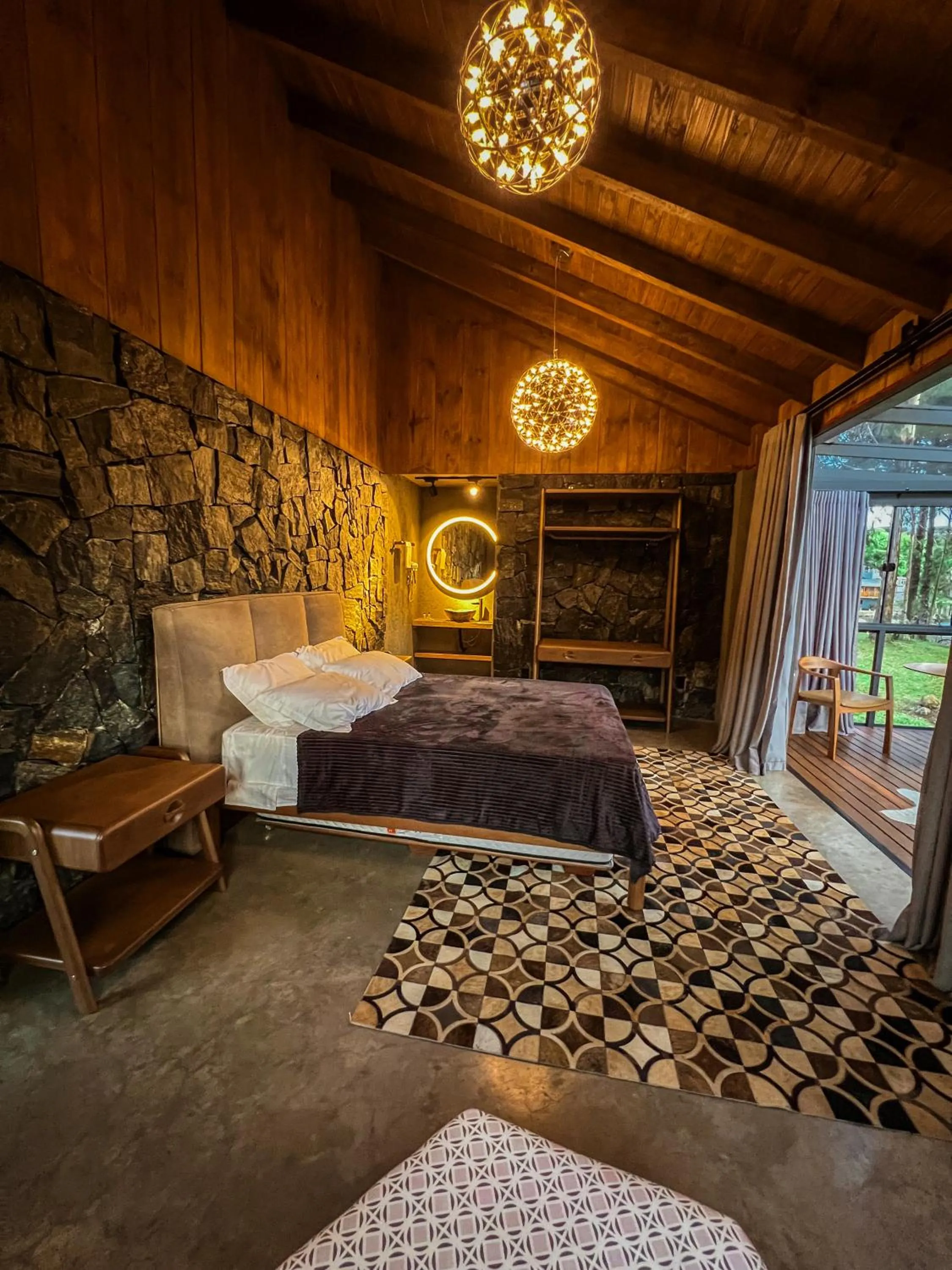 Bed in WoodStone Hotel Fazenda