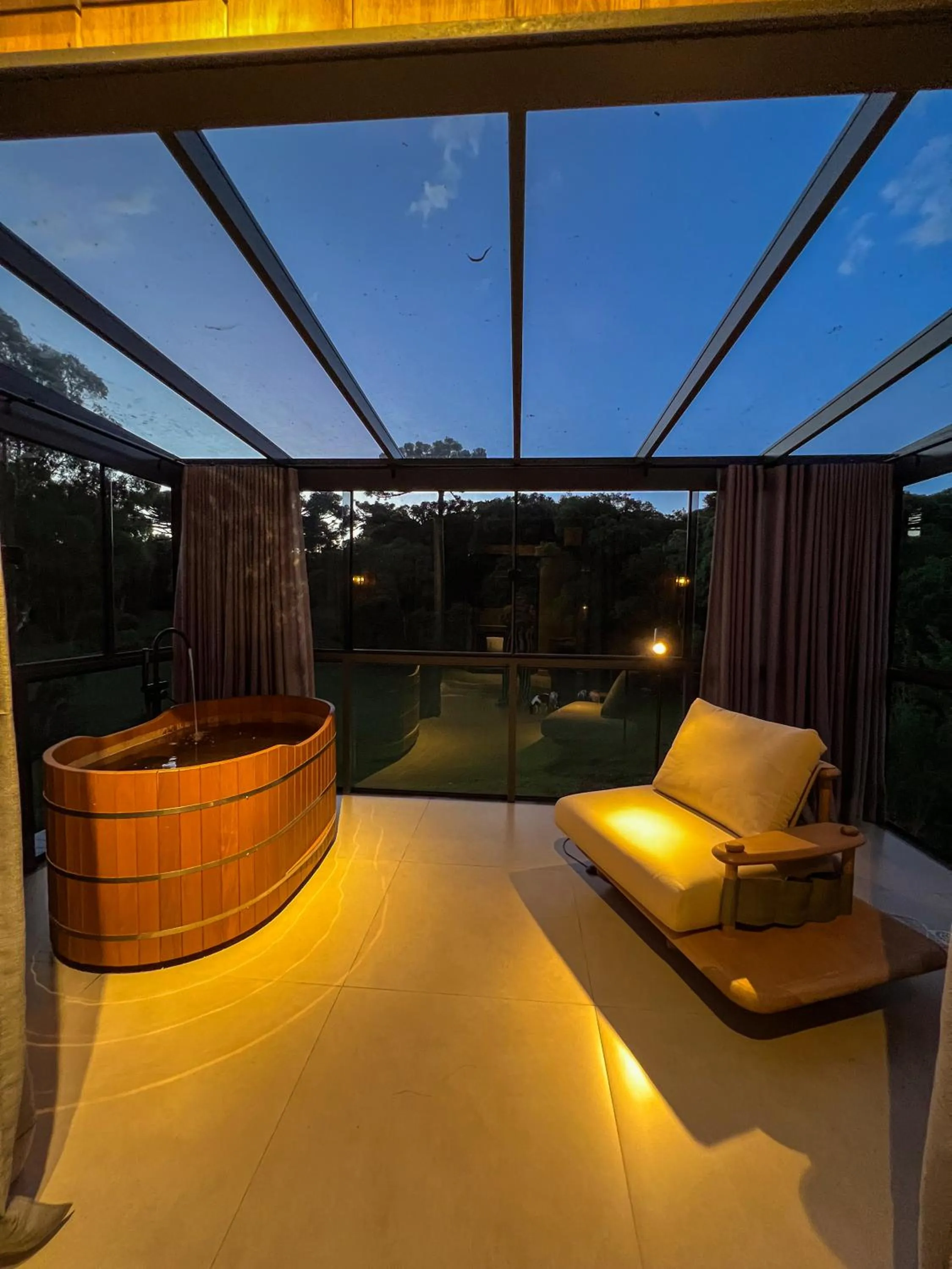 Hot Spring Bath in WoodStone Hotel Fazenda