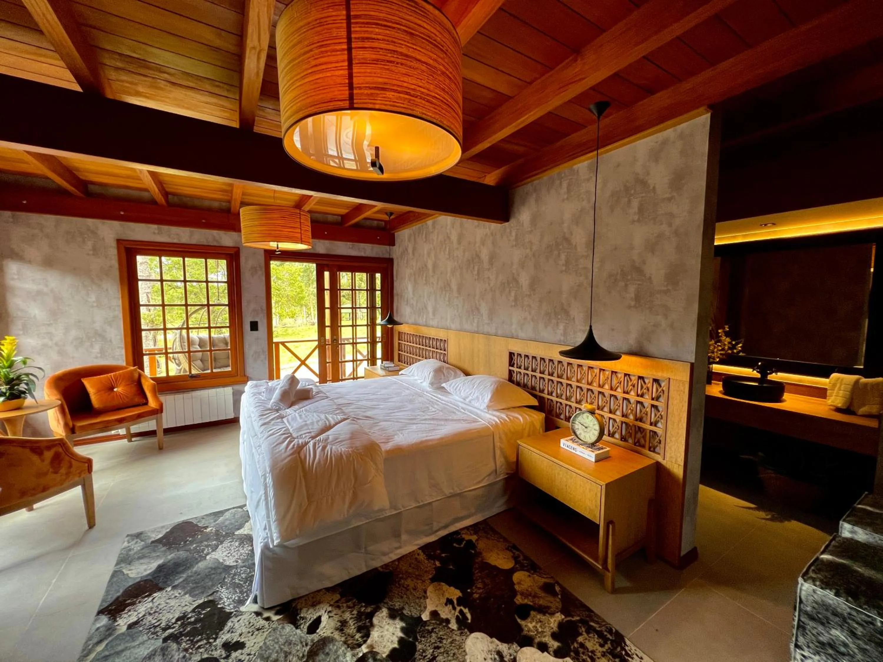 Photo of the whole room, Bed in WoodStone Hotel Fazenda