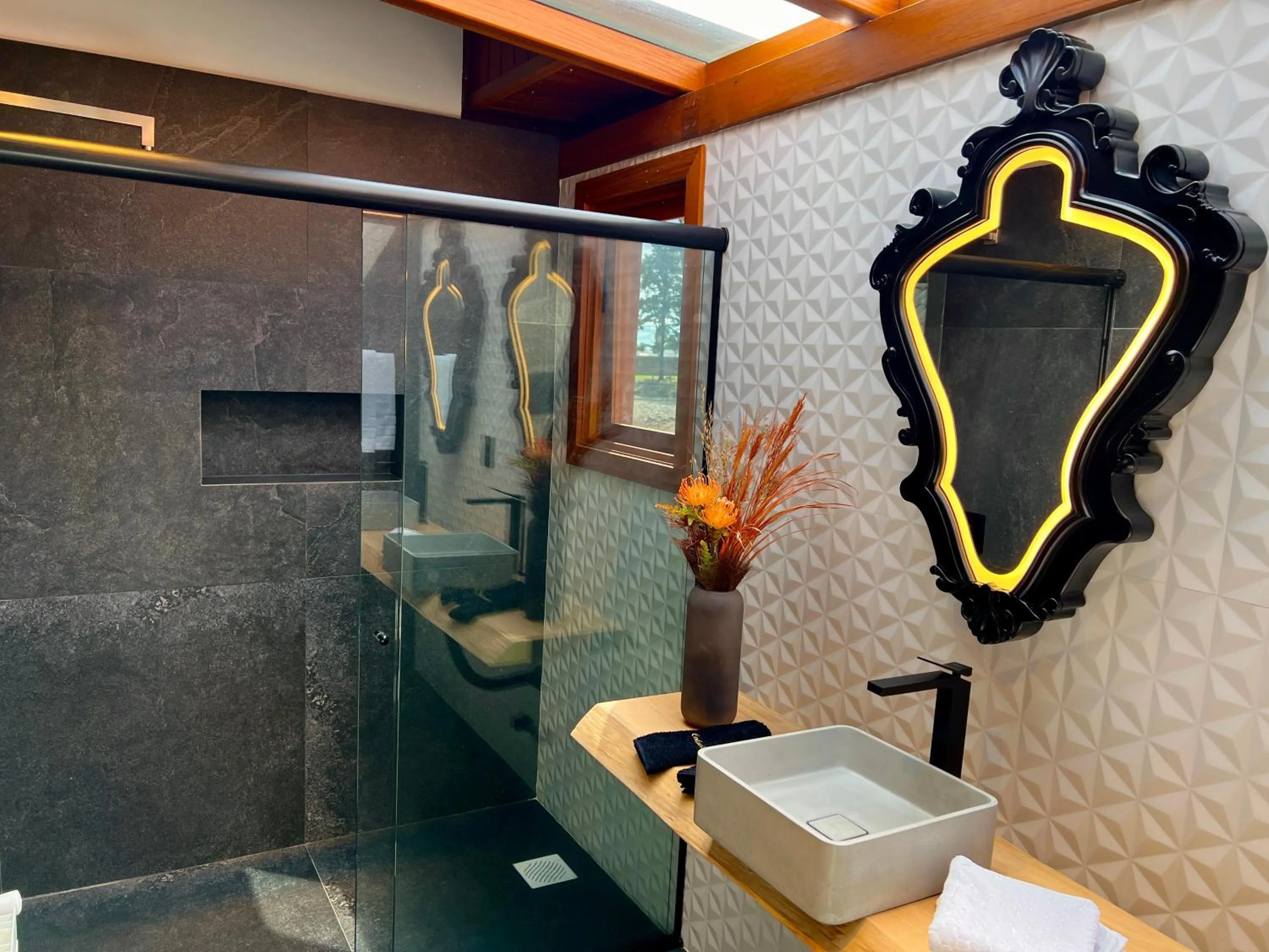 Bathroom in WoodStone Hotel Fazenda