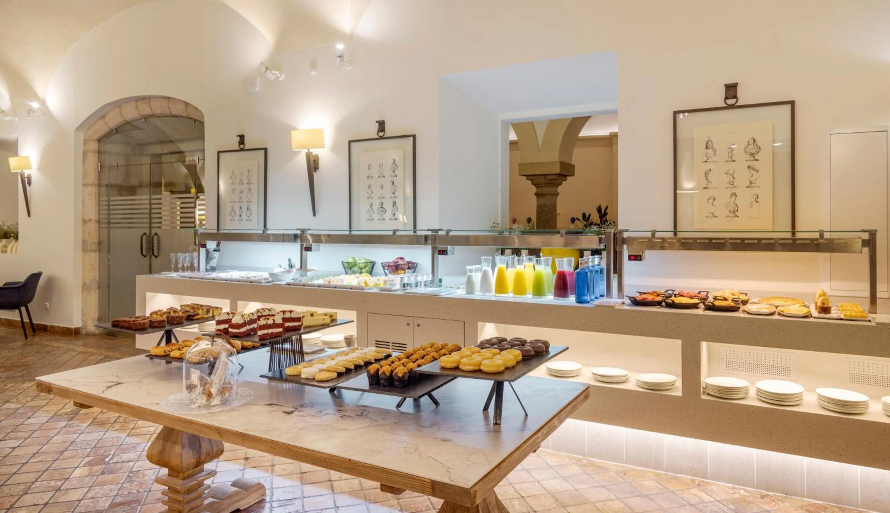 Buffet breakfast in Hotel Ilunion Mérida Palace